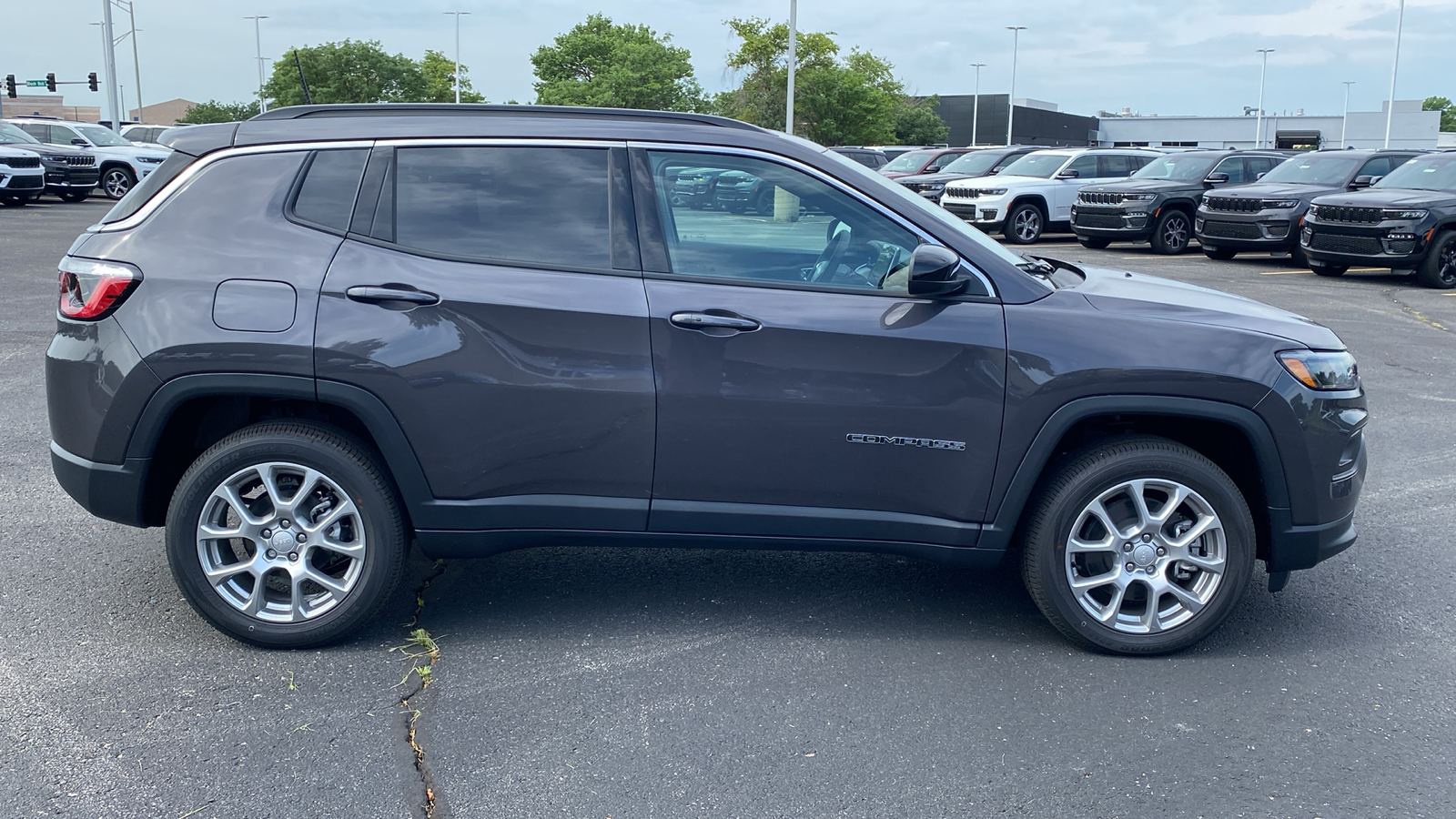 2024 Jeep Compass Latitude Lux 4