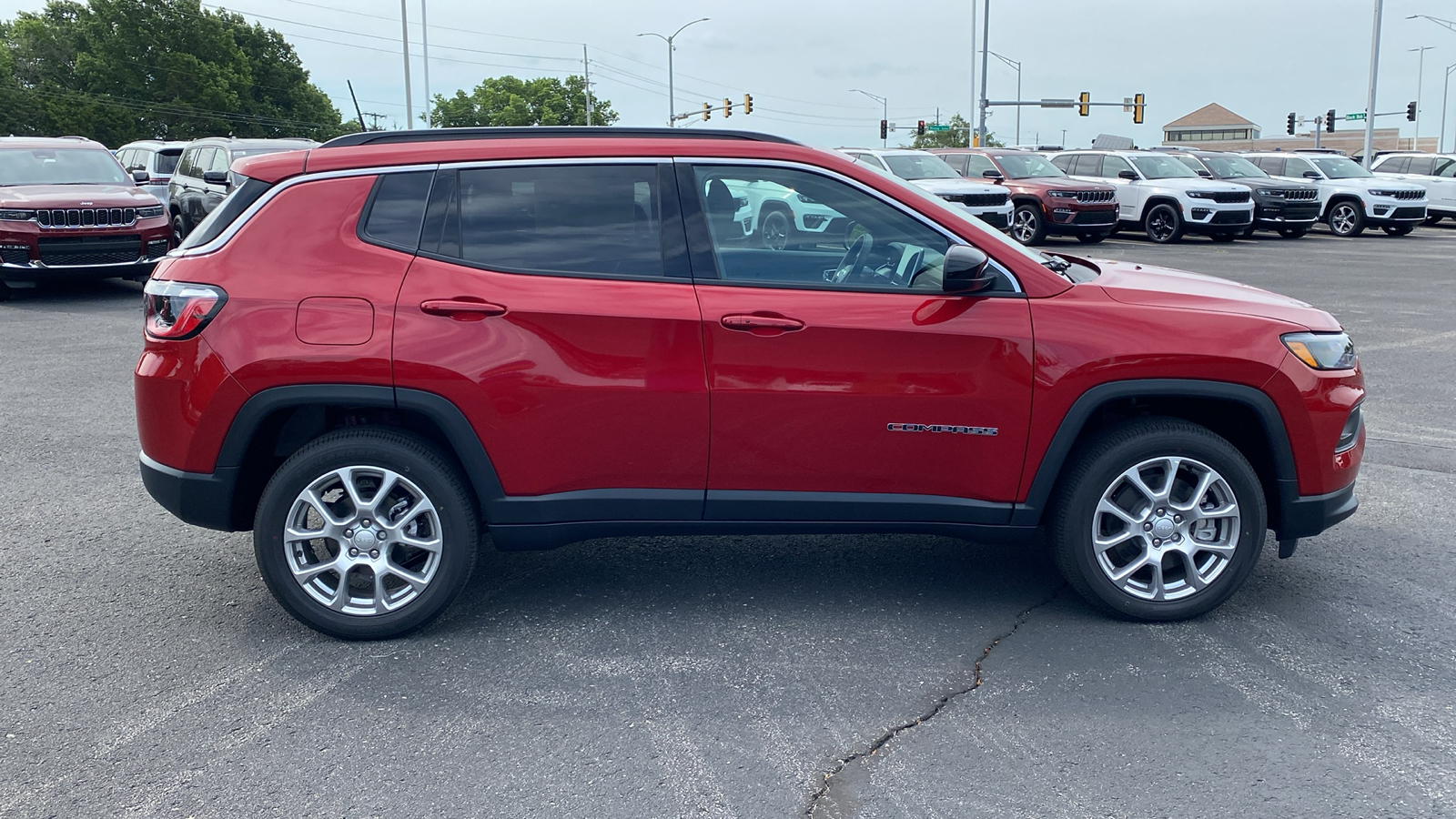 2024 Jeep Compass Latitude Lux 4