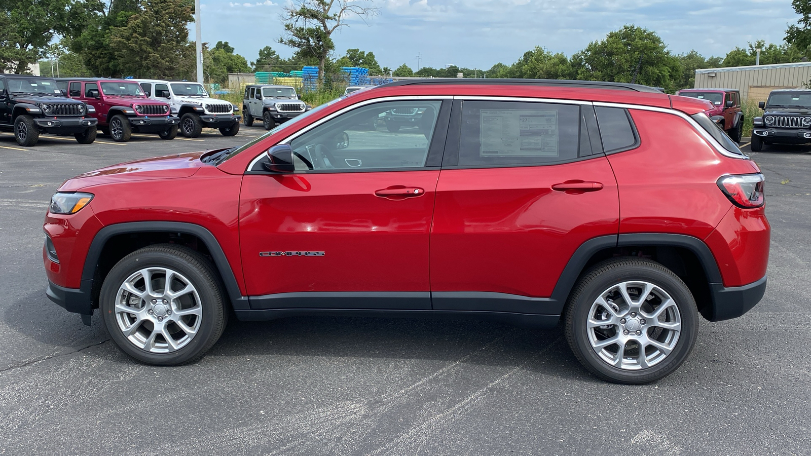 2024 Jeep Compass Latitude Lux 10