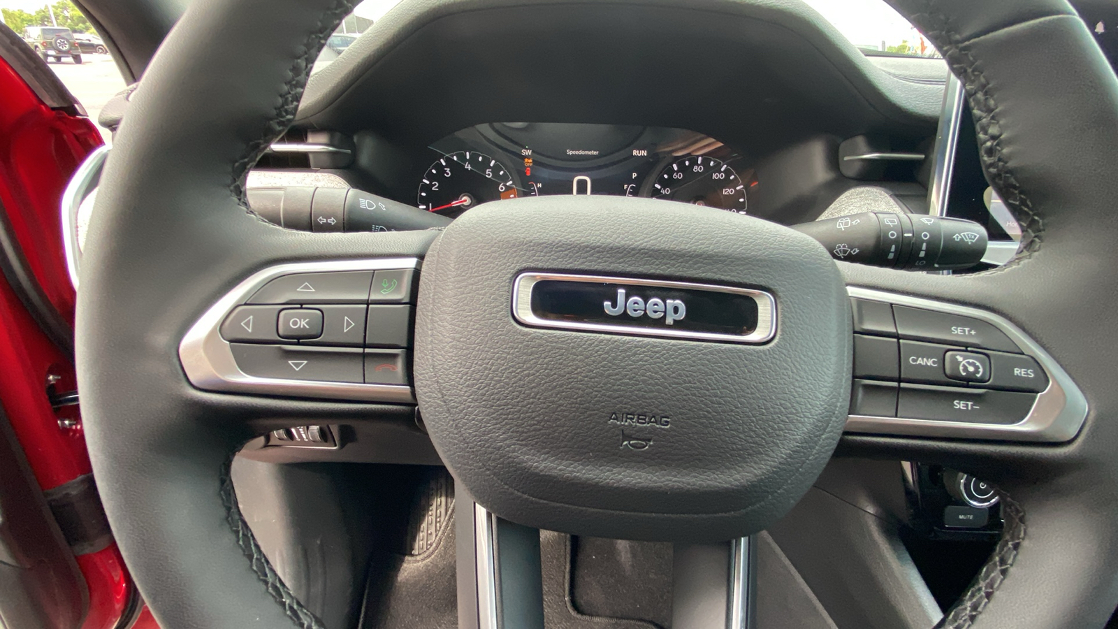 2024 Jeep Compass Latitude Lux 18