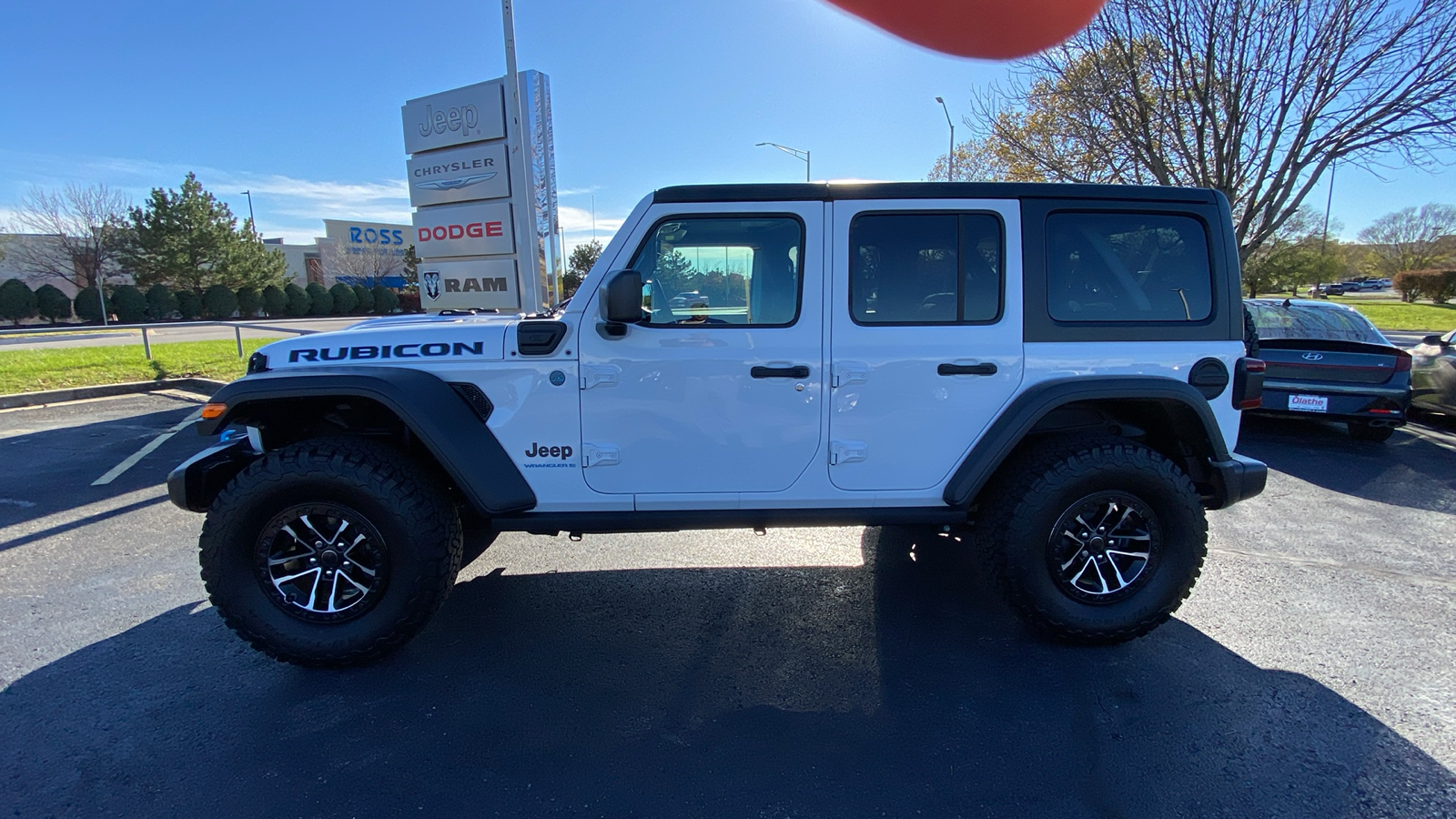 2023 Jeep Wrangler Rubicon 4xe 8