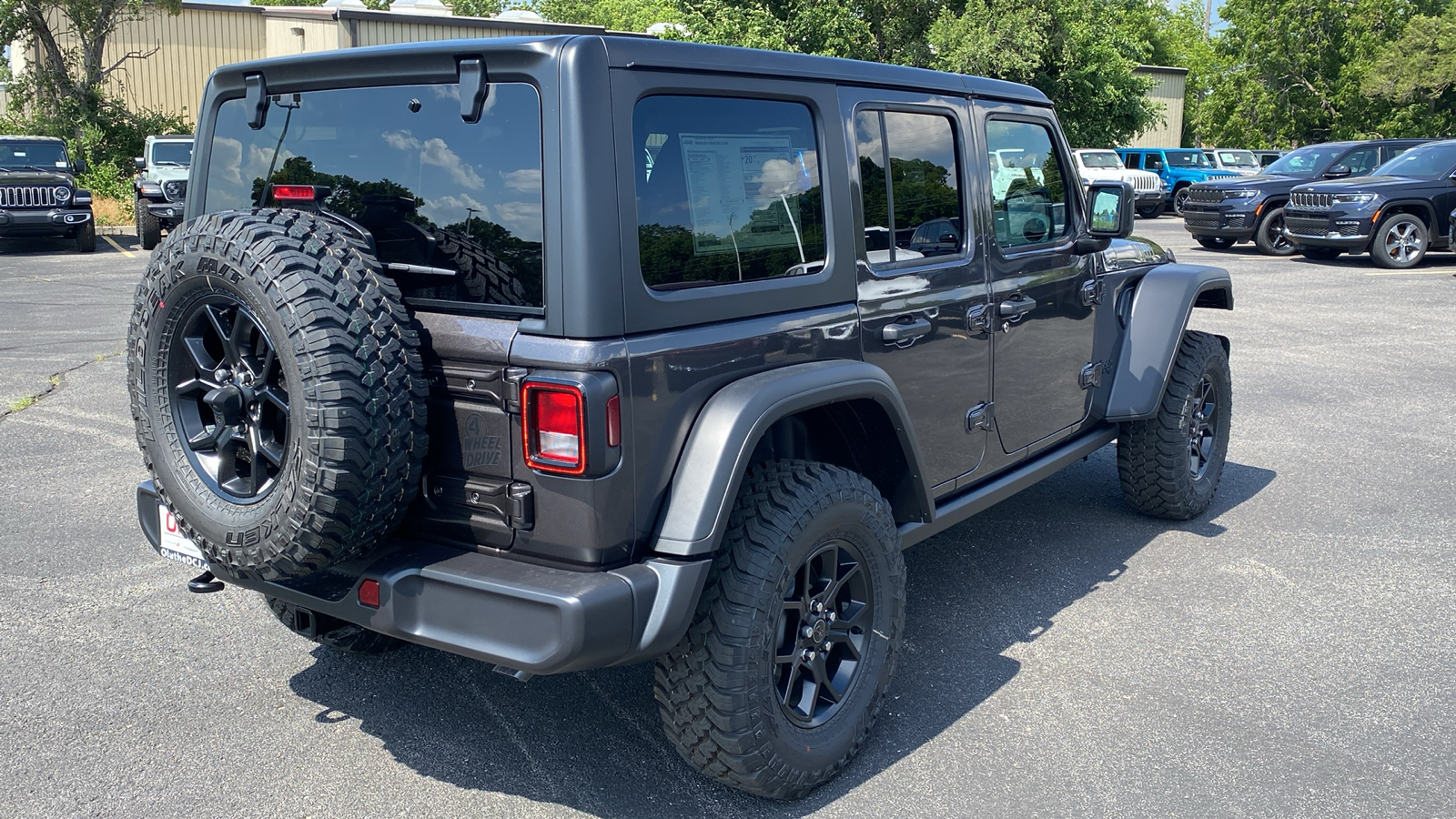 2024 Jeep Wrangler Willys 8