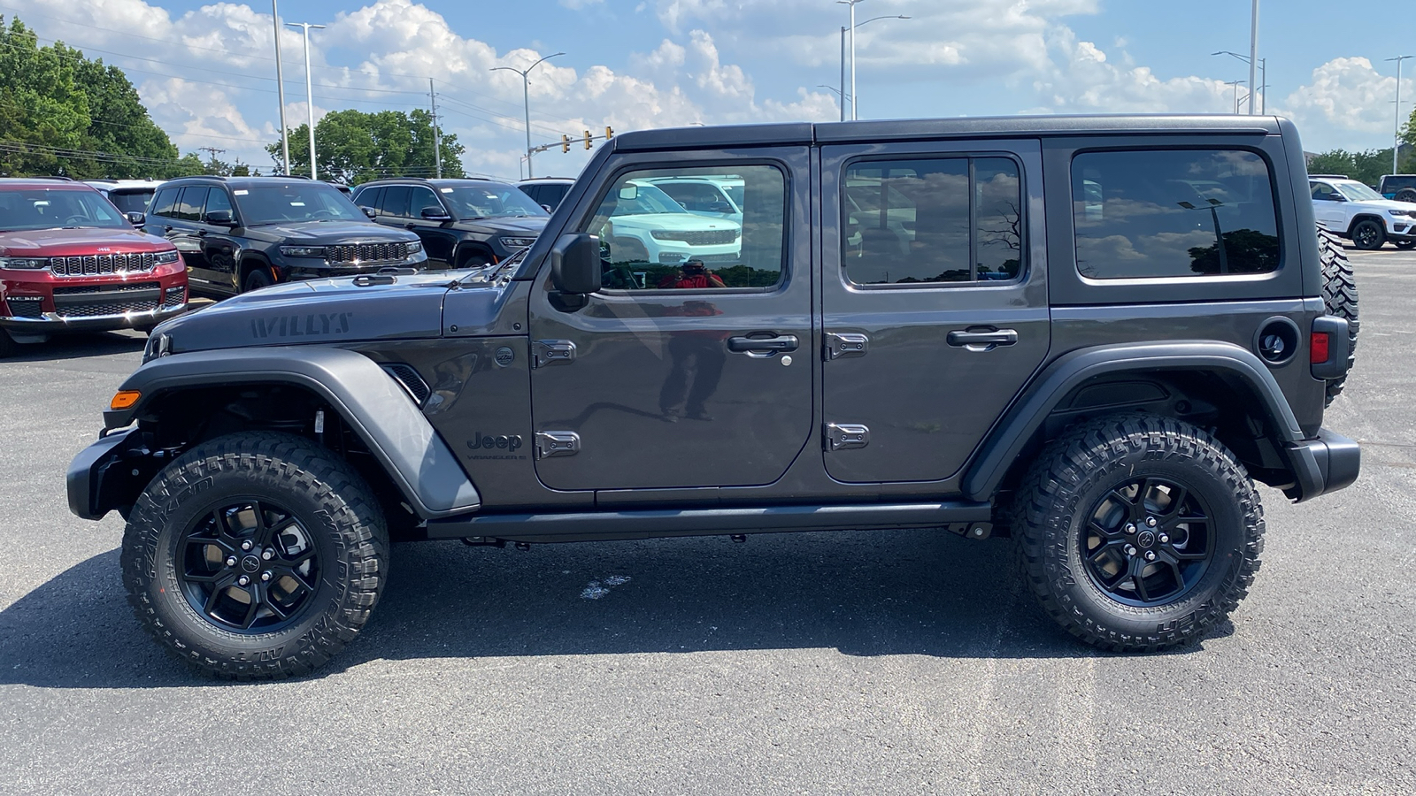 2024 Jeep Wrangler Willys 11