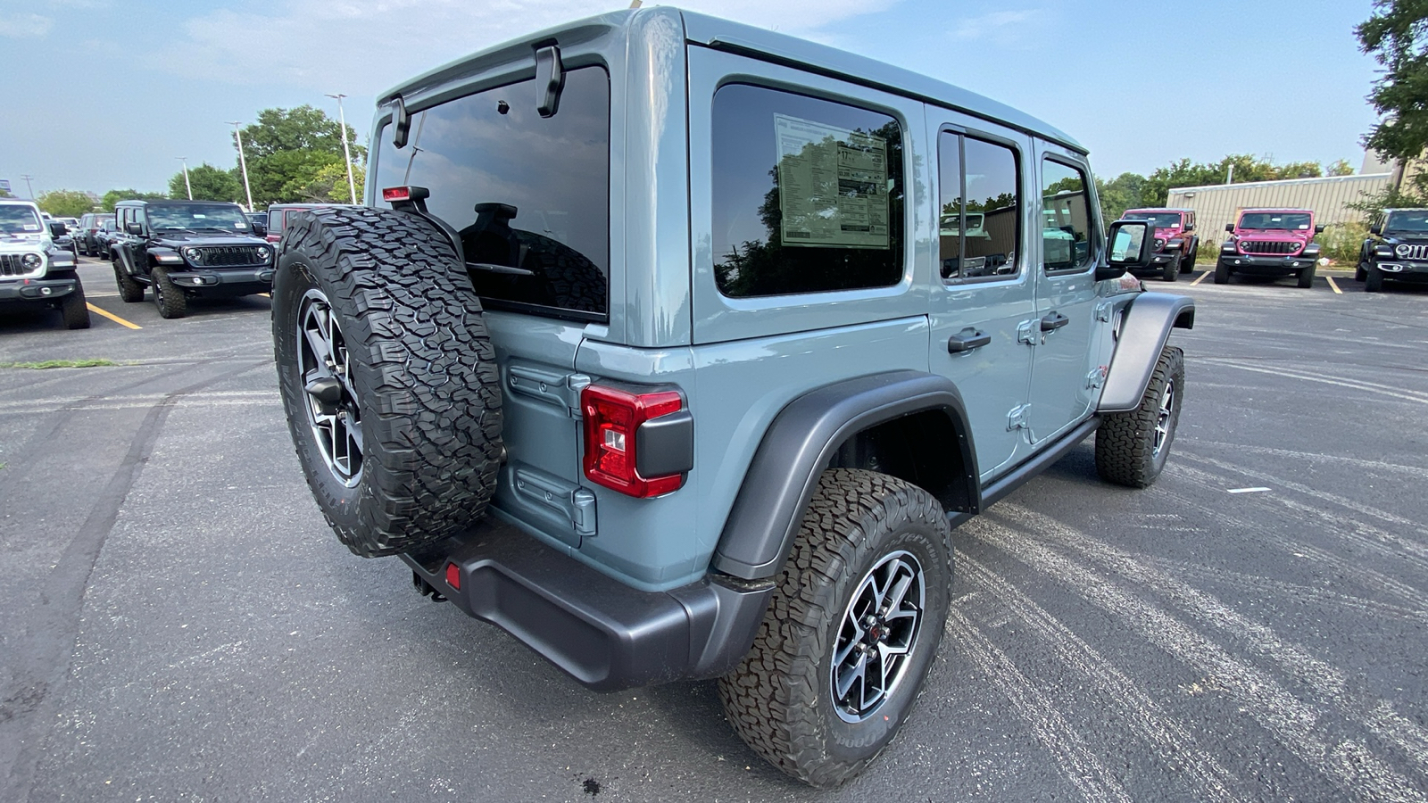 2024 Jeep Wrangler Rubicon 8