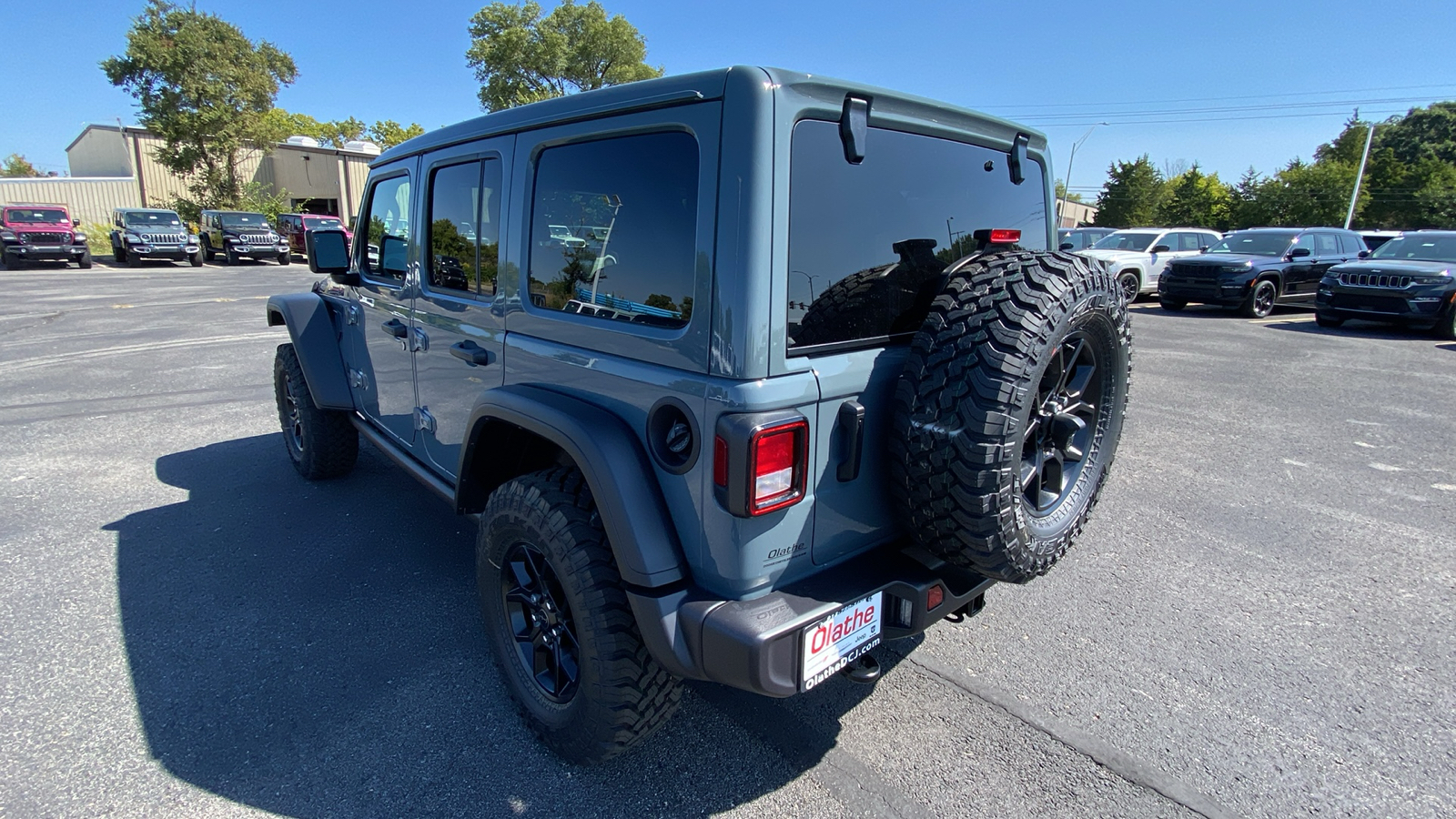 2024 Jeep Wrangler Willys 9