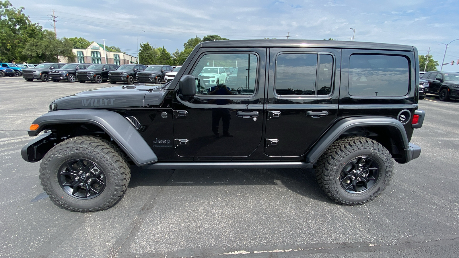 2024 Jeep Wrangler Willys 10