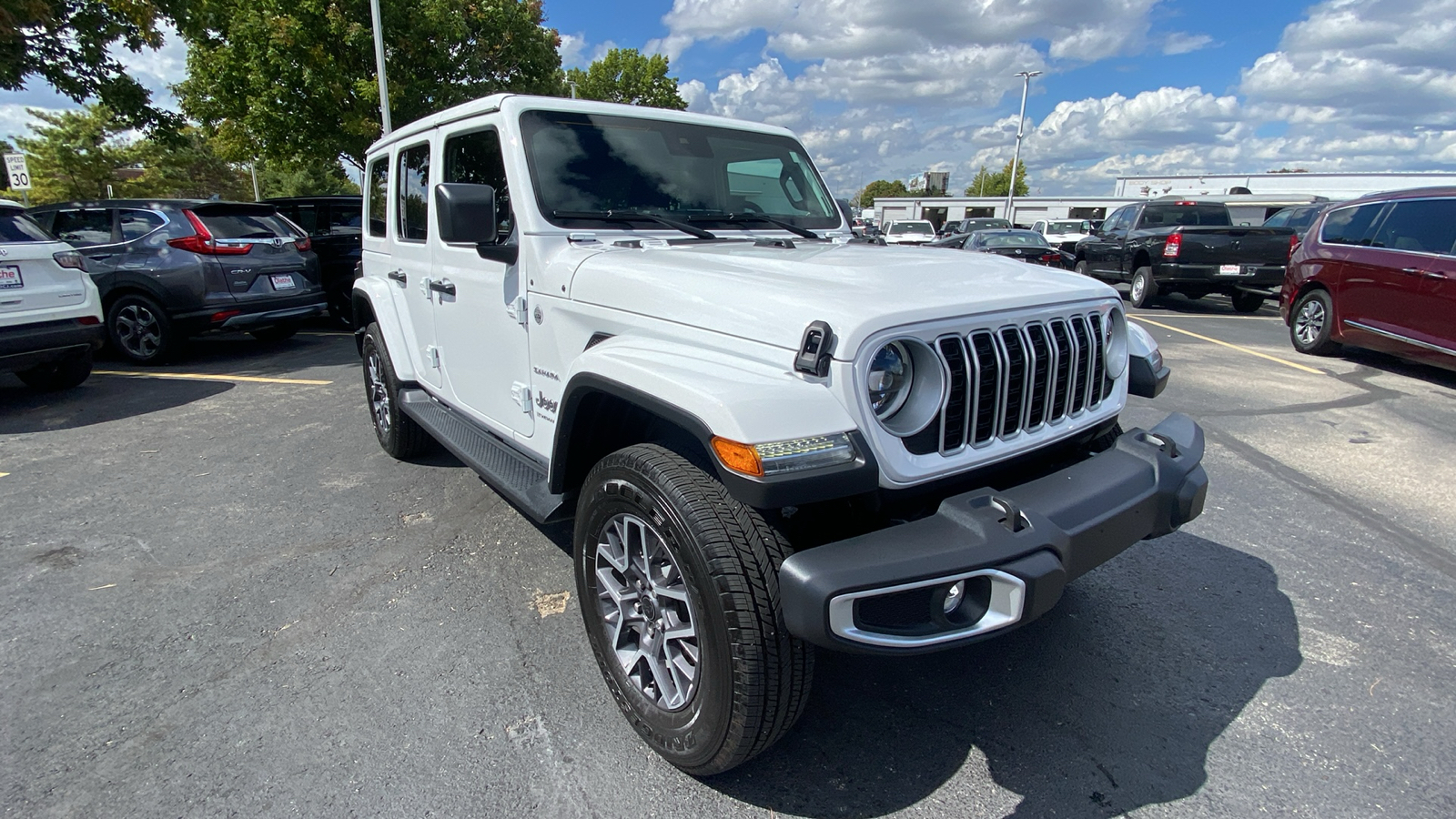 2024 Jeep Wrangler Sahara 3