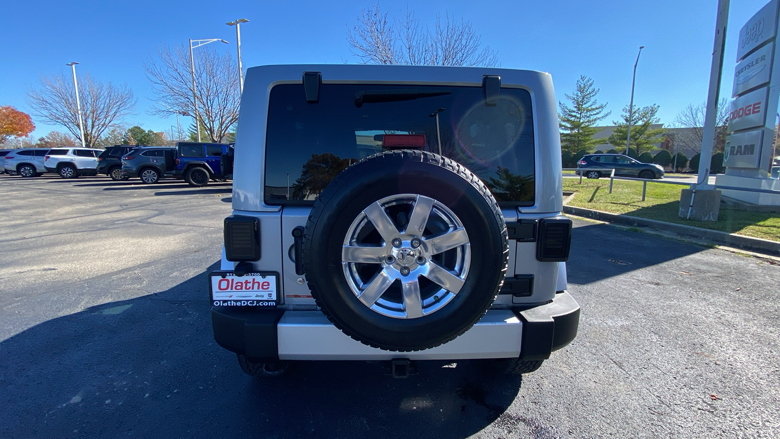 2013 Jeep Wrangler Unlimited Sahara 6