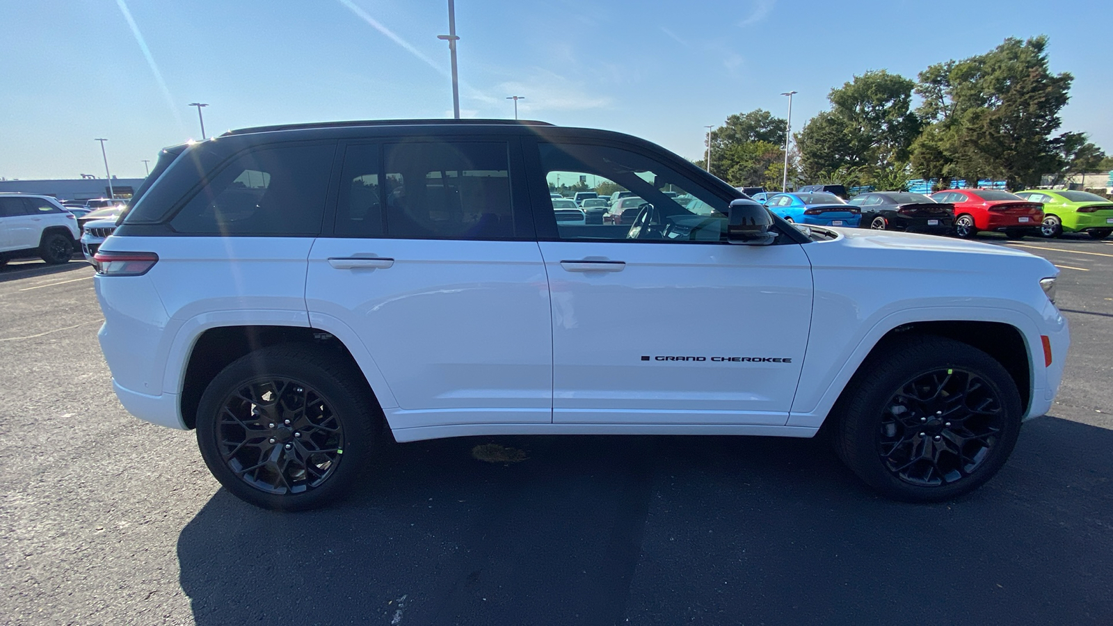 2025 Jeep Grand Cherokee Summit 4