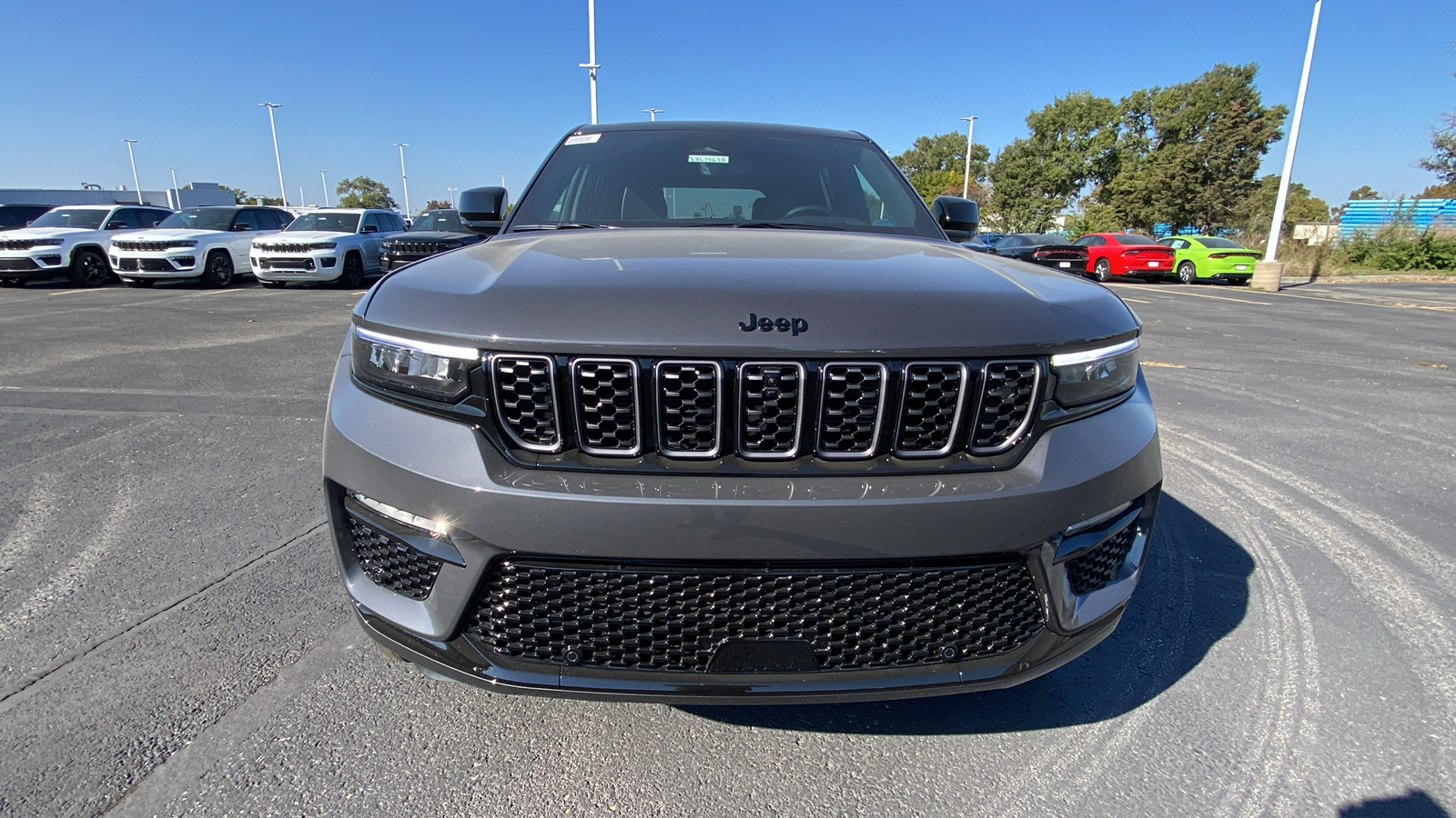 2025 Jeep Grand Cherokee Summit 2