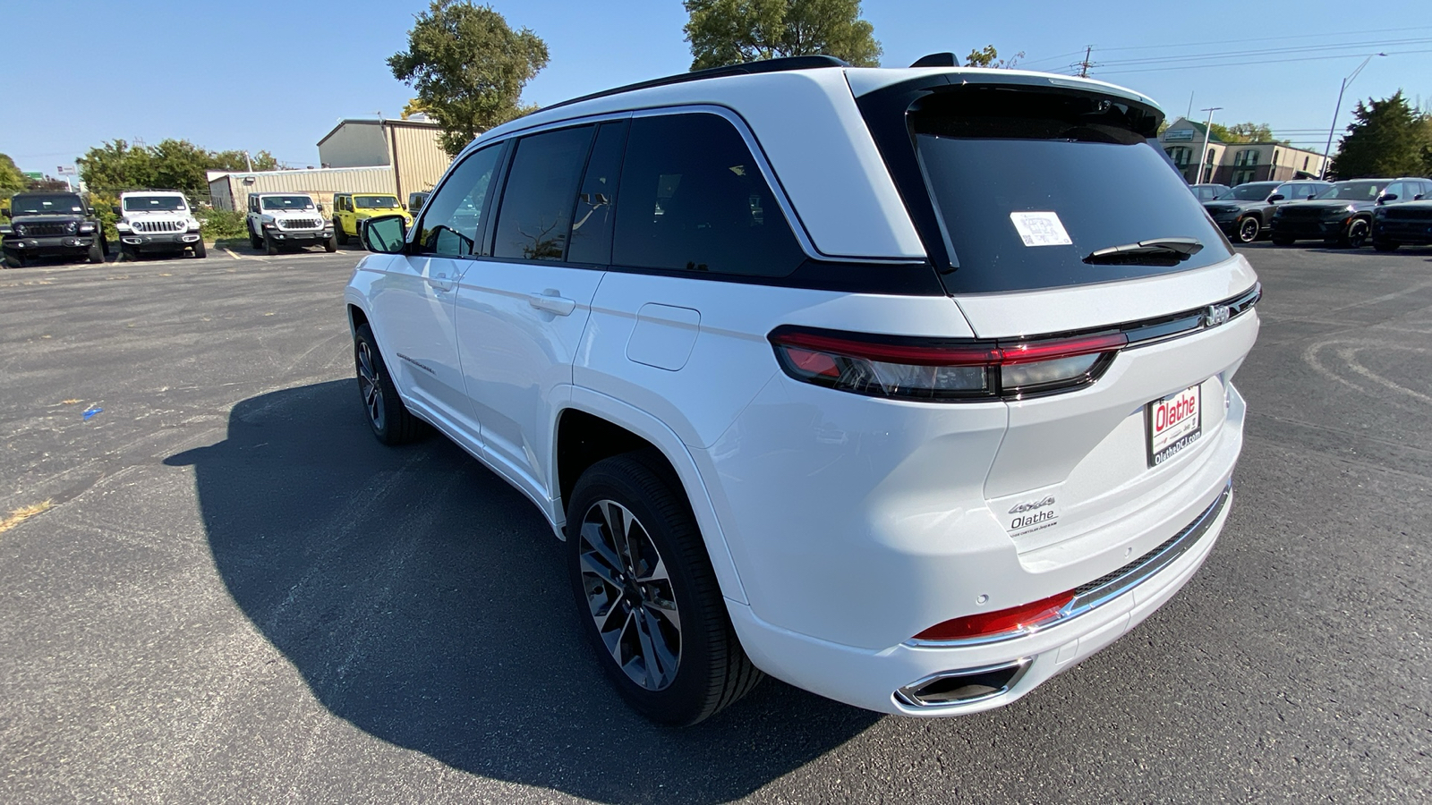 2025 Jeep Grand Cherokee Overland 7