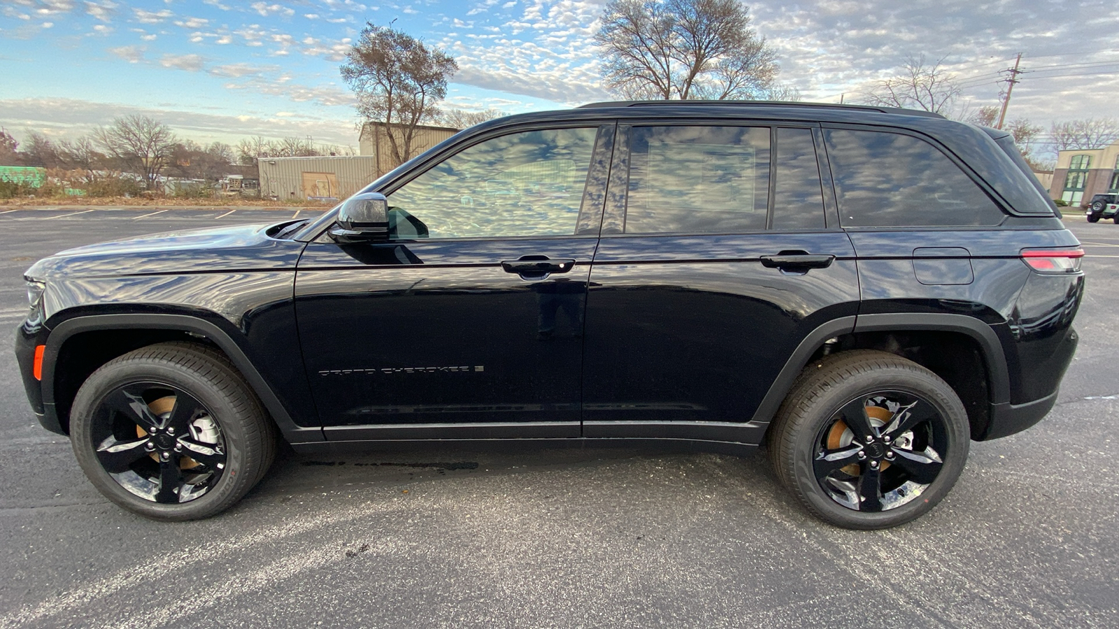 2025 Jeep Grand Cherokee Limited 8