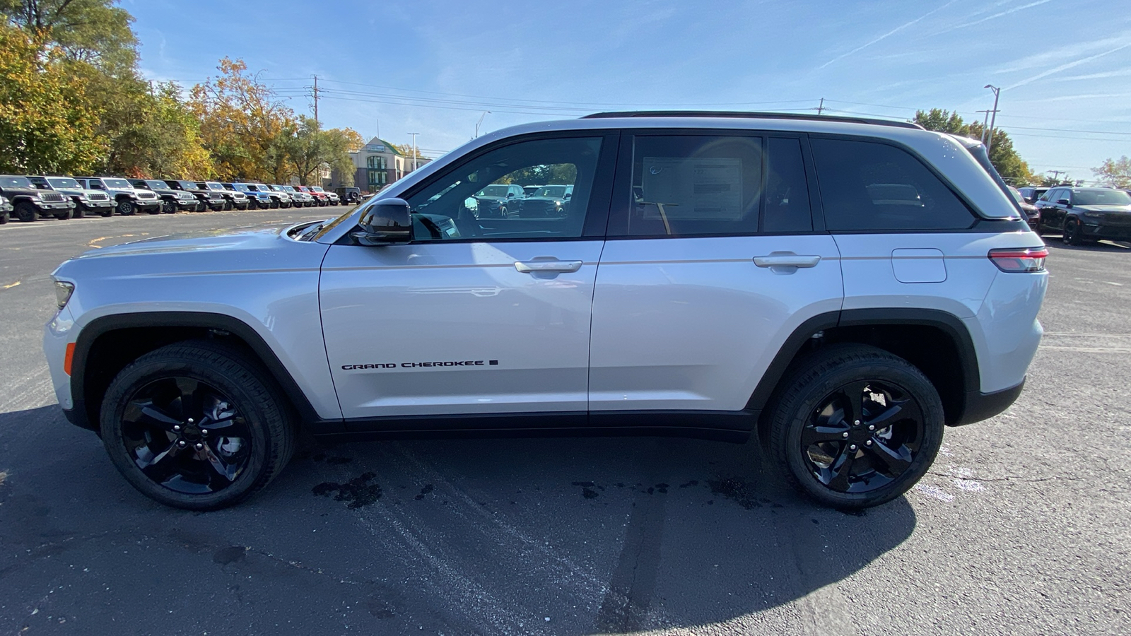 2025 Jeep Grand Cherokee Limited 8