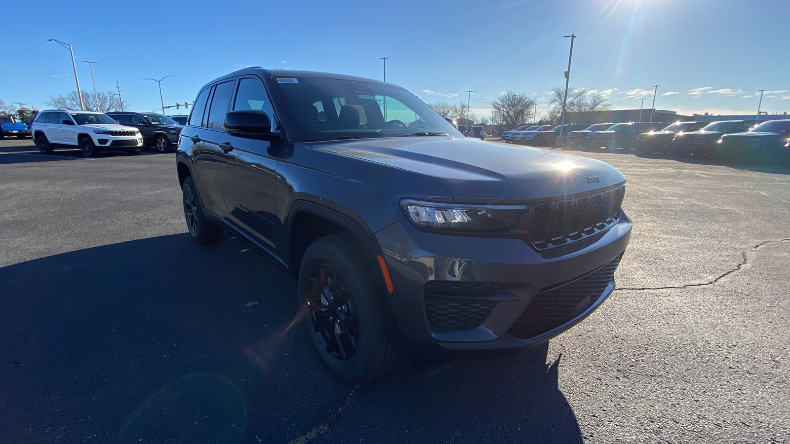 2025 Jeep Grand Cherokee Altitude X 3