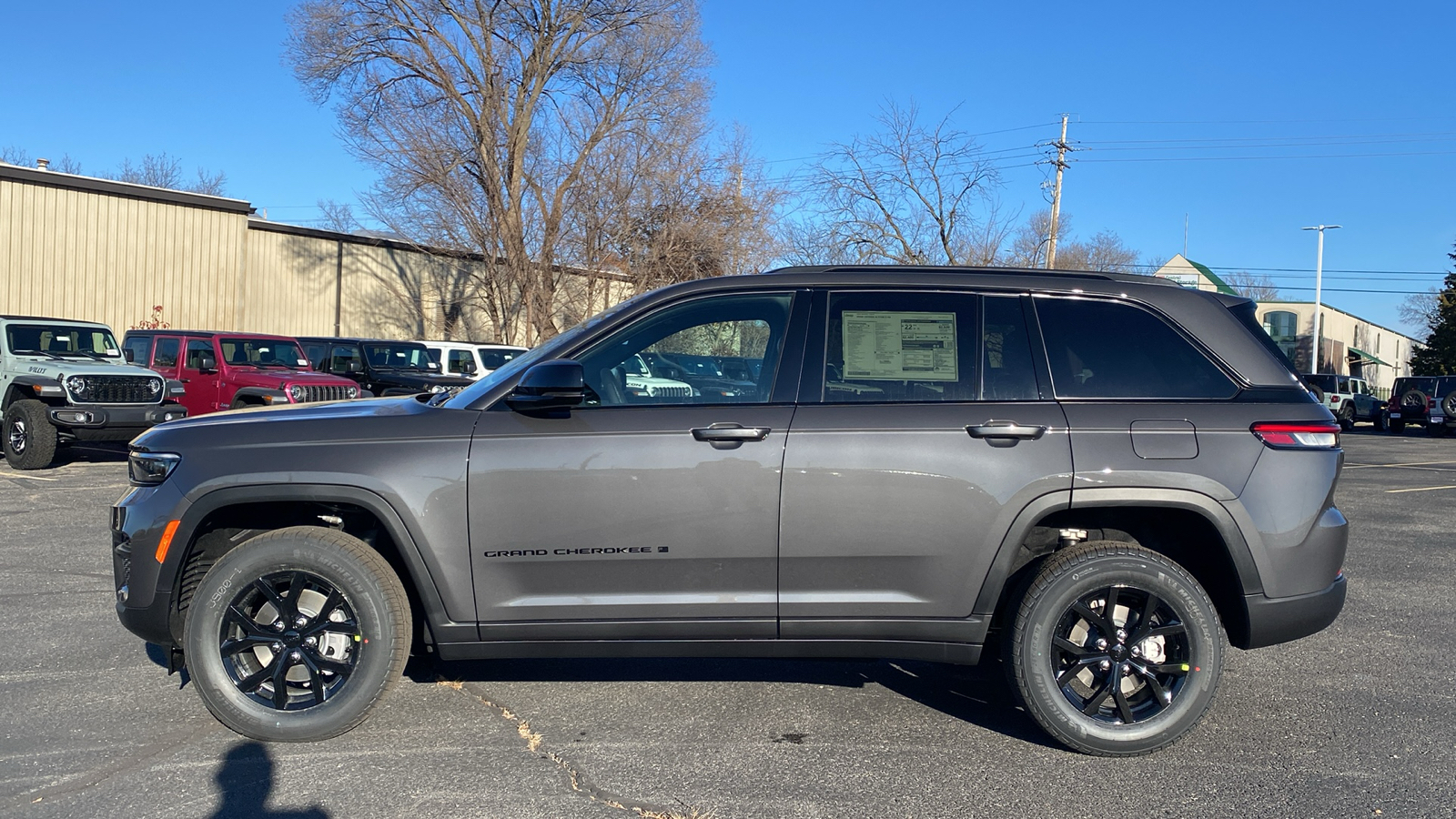 2025 Jeep Grand Cherokee Altitude X 8