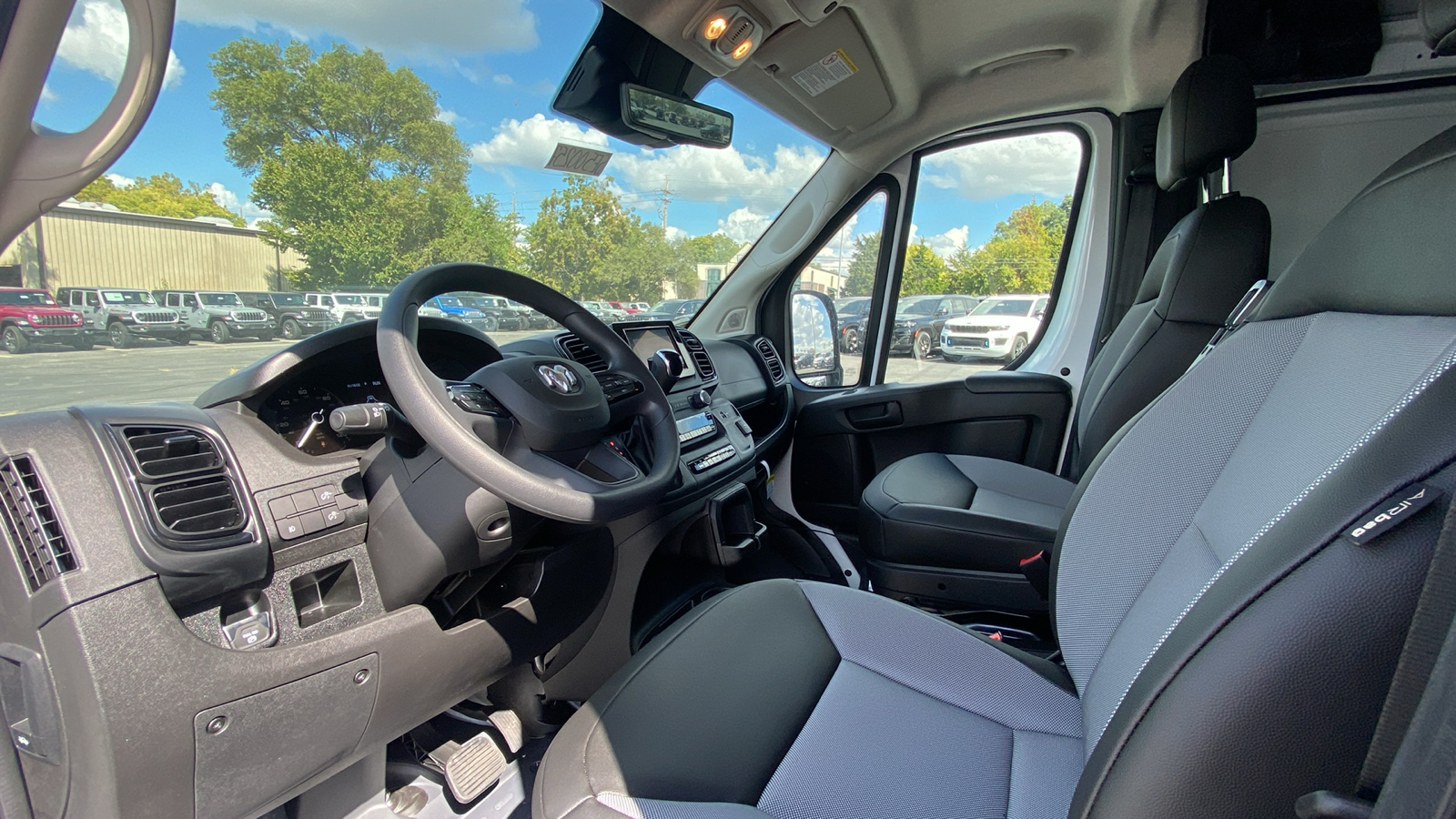 2025 Ram ProMaster 1500 Low Roof 13