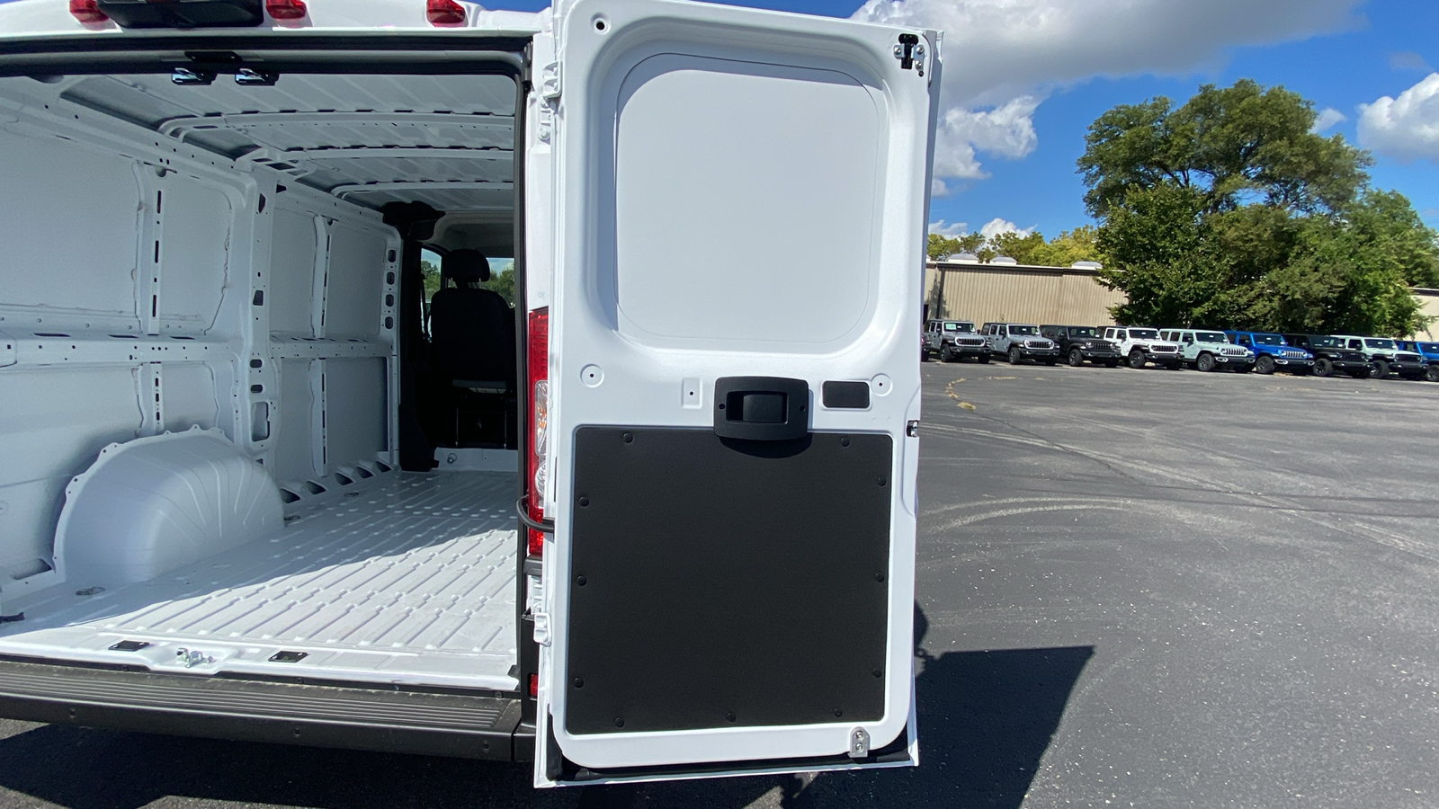 2025 Ram ProMaster 1500 Low Roof 35