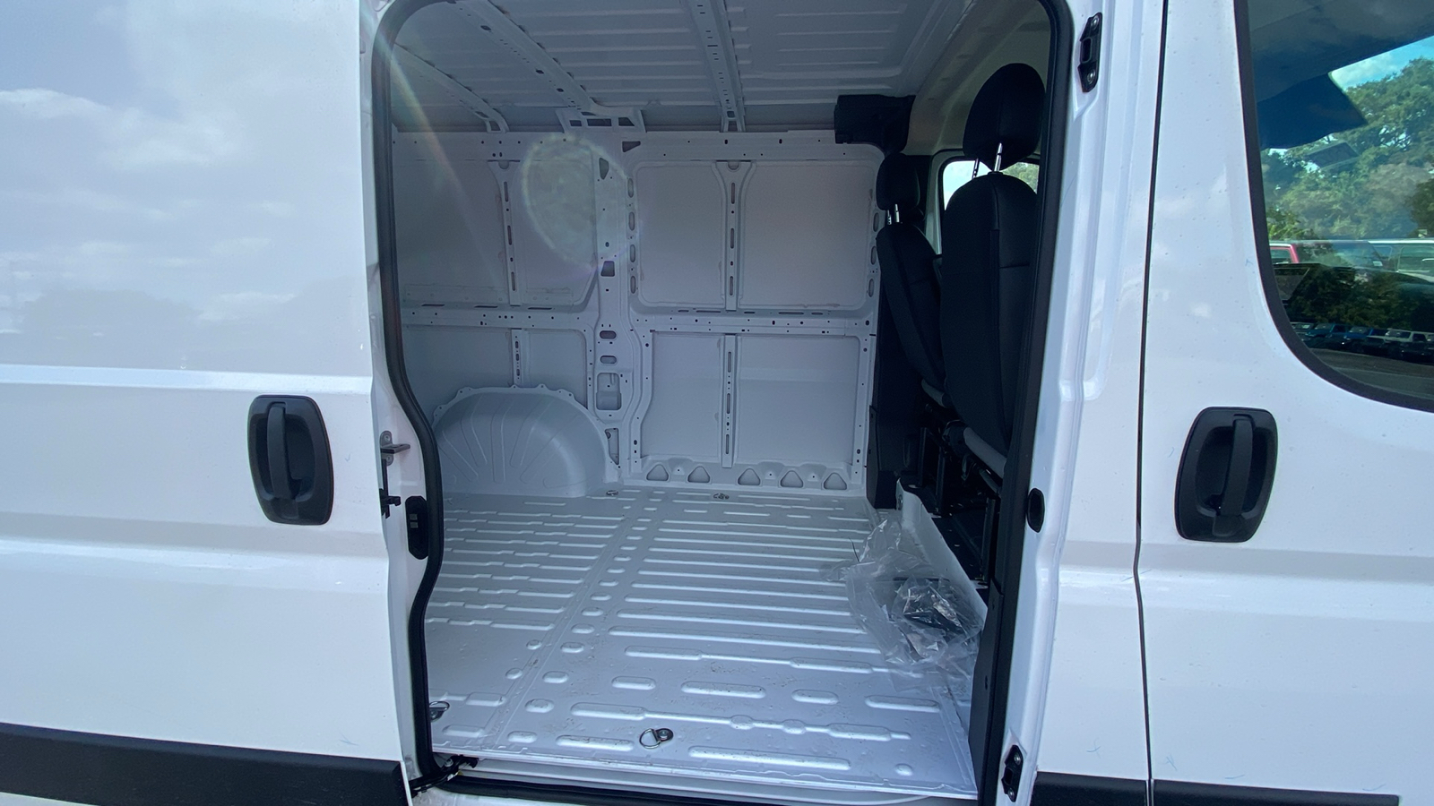 2025 Ram ProMaster 1500 Low Roof 42