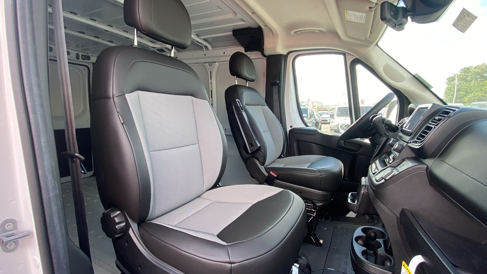 2025 Ram ProMaster 1500 Low Roof 49