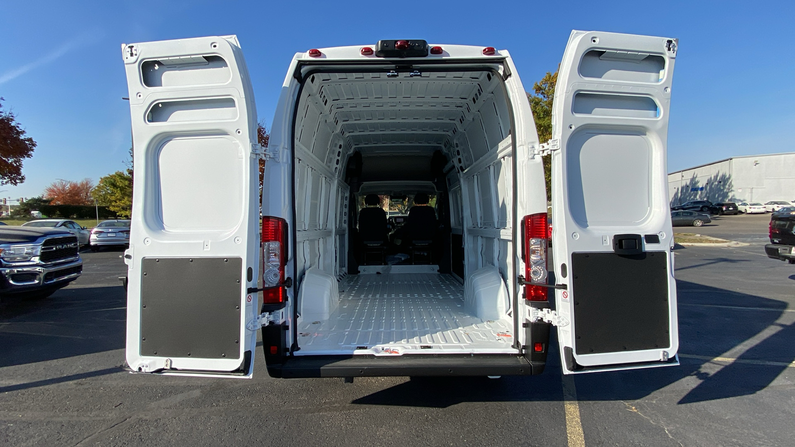 2025 Ram ProMaster 3500 Super High Roof 18