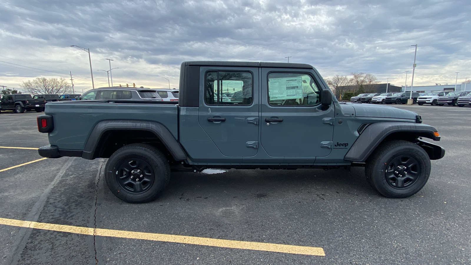 2025 Jeep Gladiator Sport 4