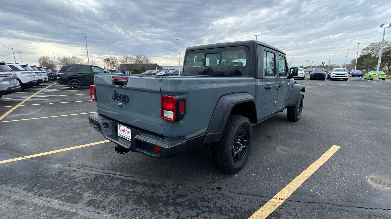 2025 Jeep Gladiator Sport 5