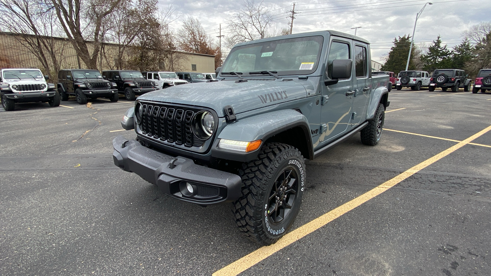 2025 Jeep Gladiator  1