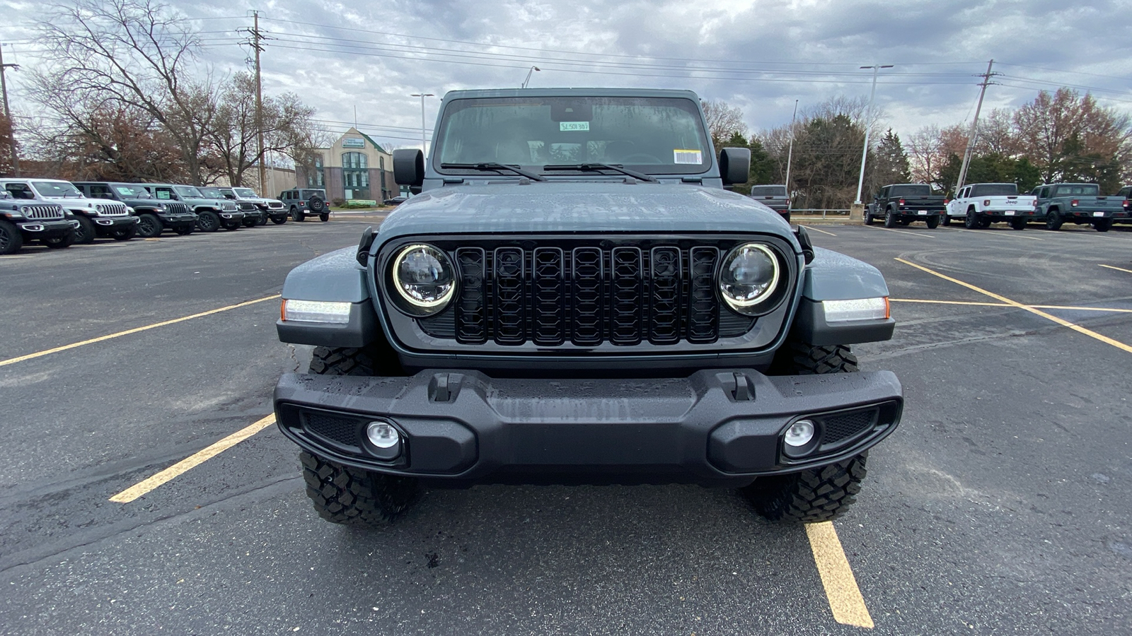 2025 Jeep Gladiator  2