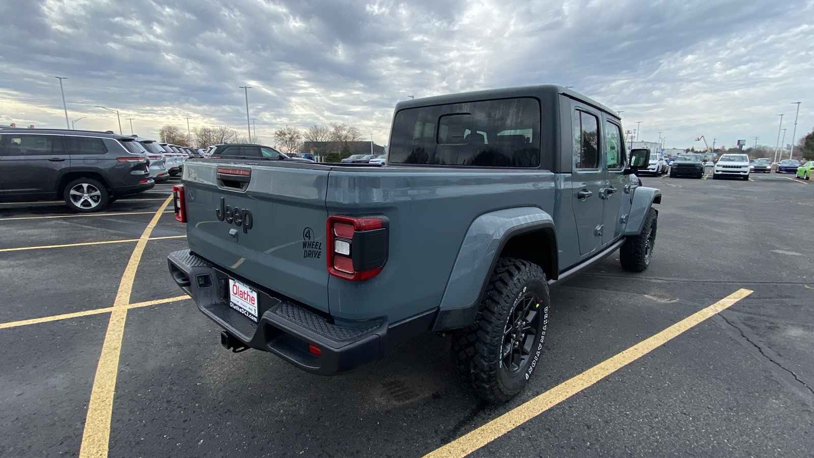 2025 Jeep Gladiator  5