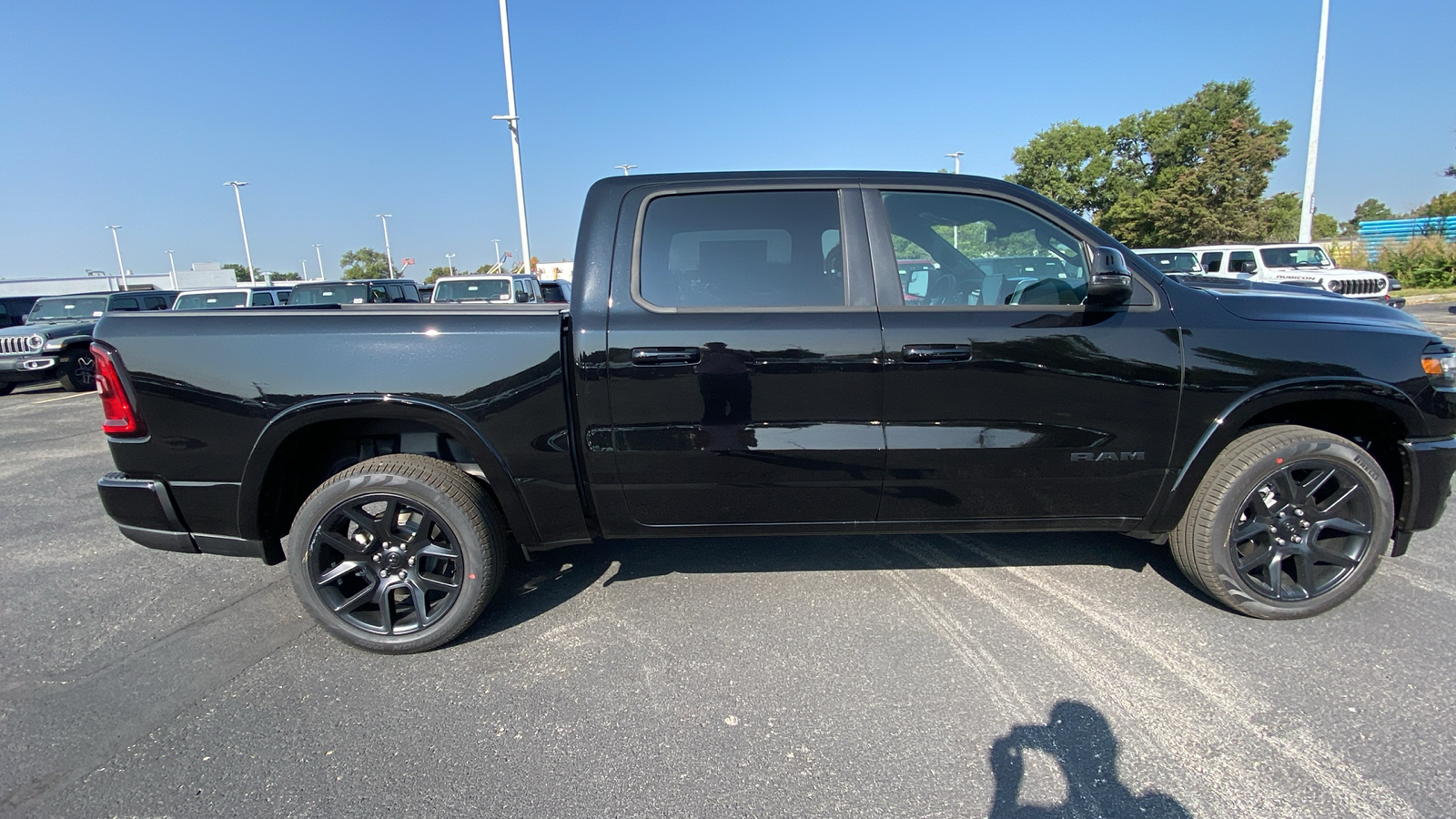 2025 Ram 1500 Laramie 4