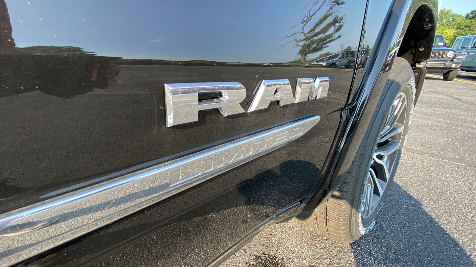 2025 Ram 1500 Limited 6