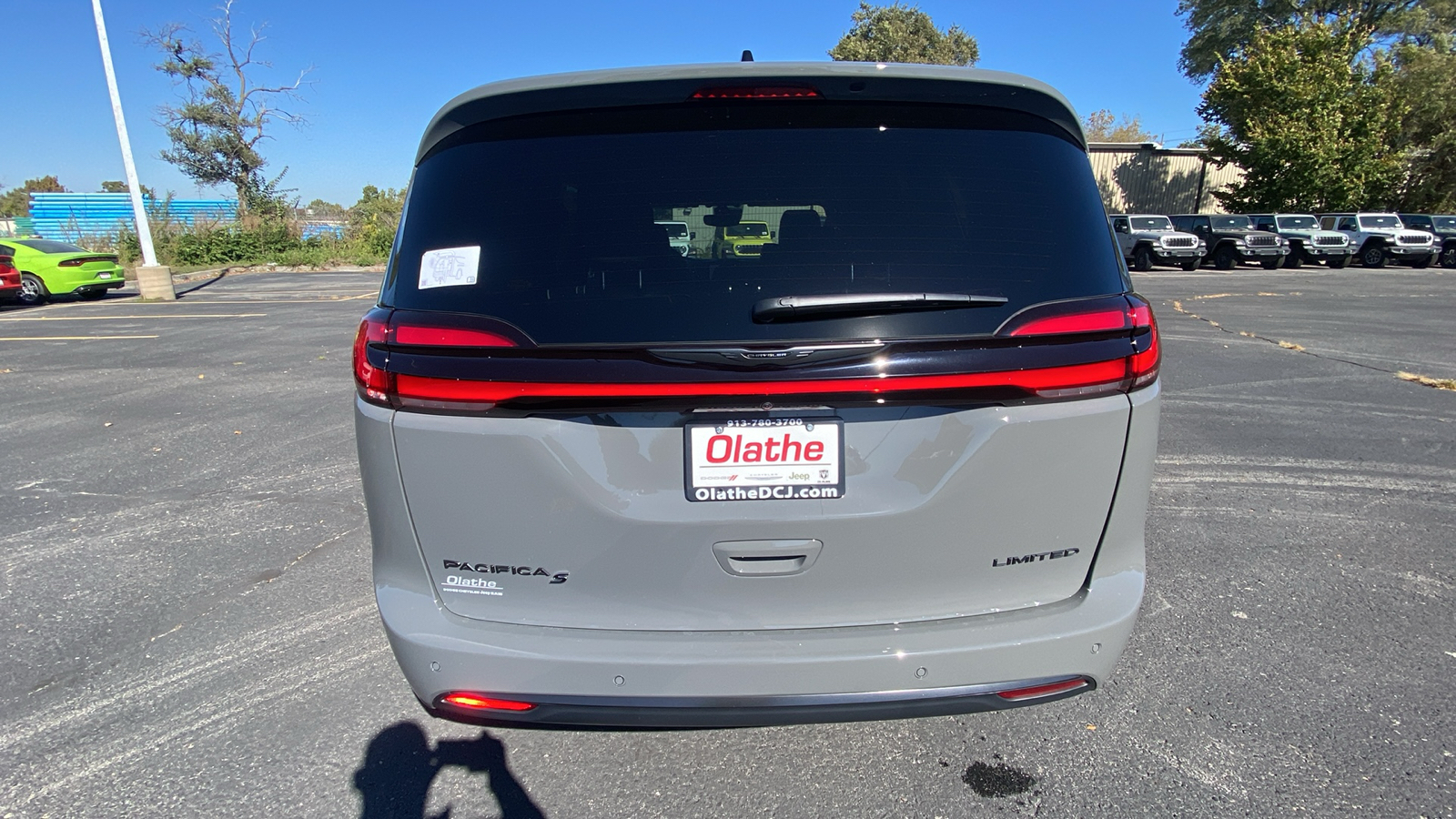 2025 Chrysler Pacifica Limited 6