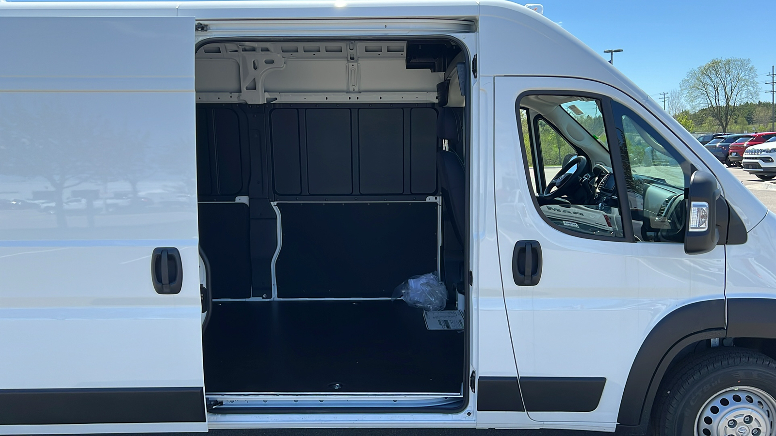 2024 Ram ProMaster 2500 High Roof 17