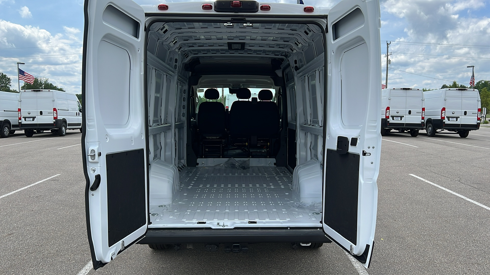 2024 Ram ProMaster 3500 High Roof 13