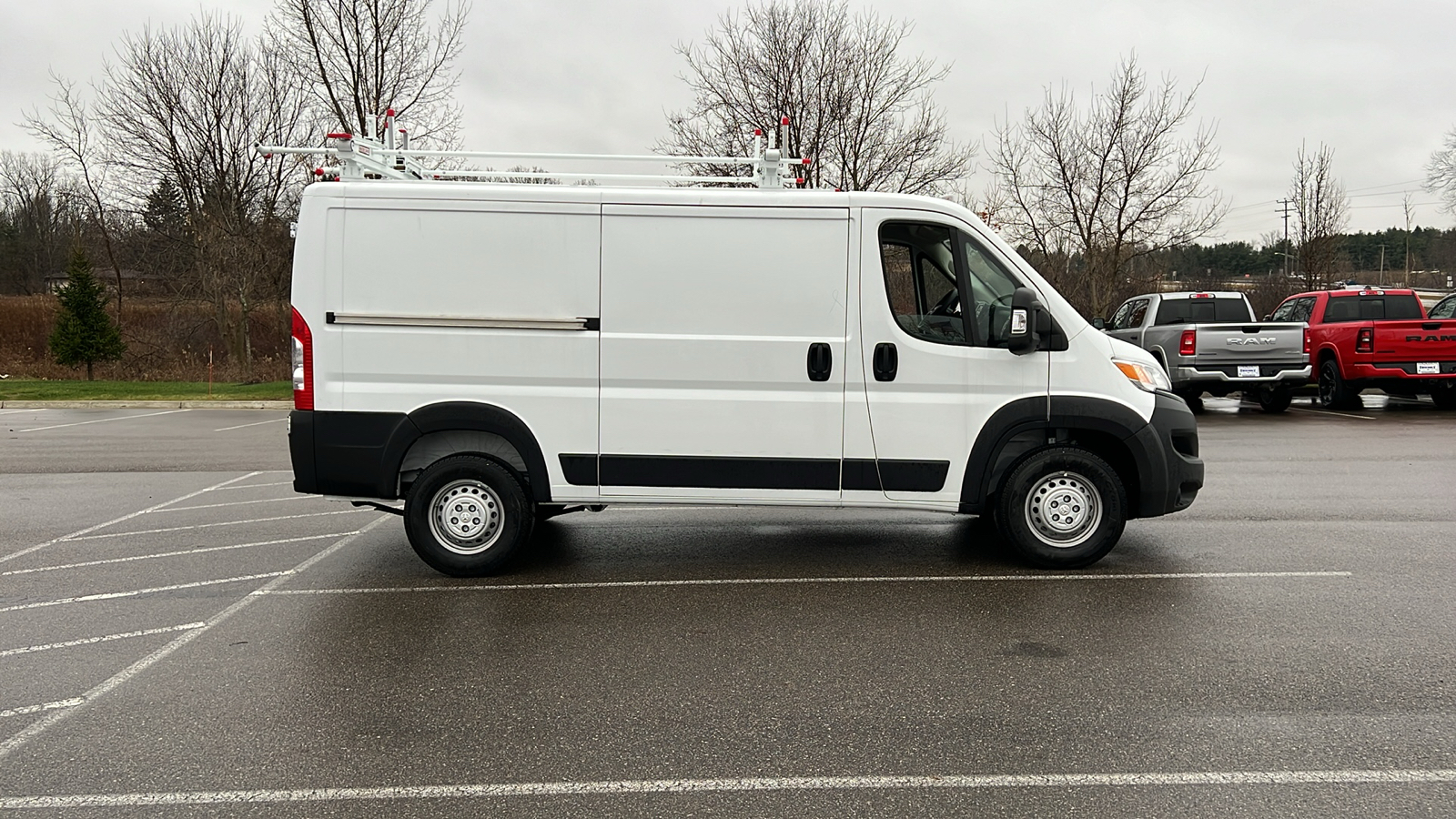 2024 Ram ProMaster 1500 Low Roof 3