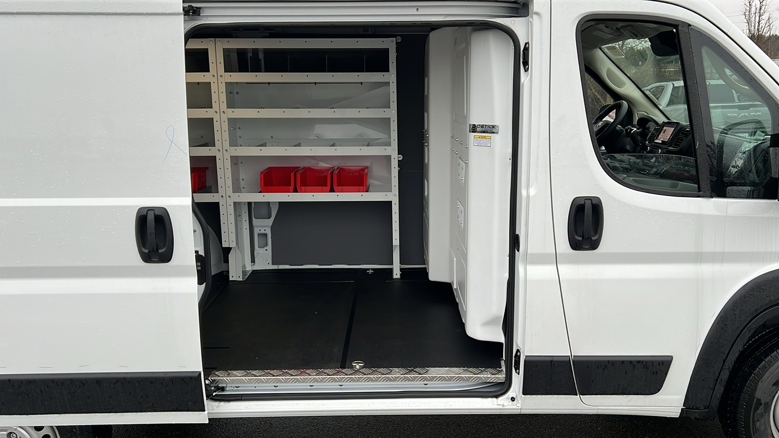 2024 Ram ProMaster 1500 Low Roof 17