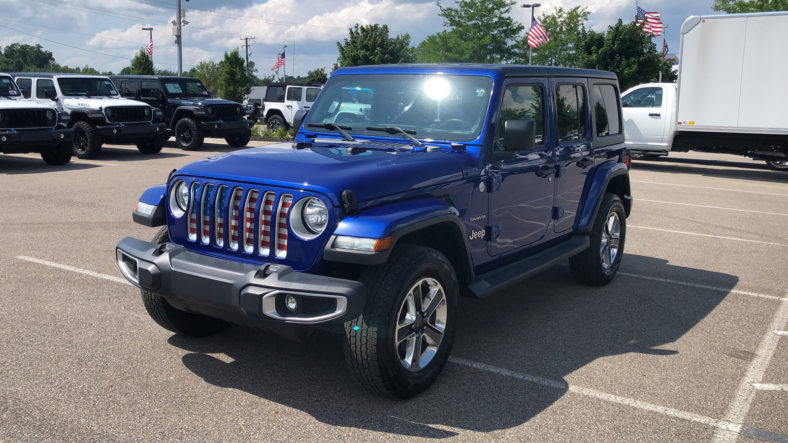 2018 Jeep Wrangler Unlimited Sahara 2