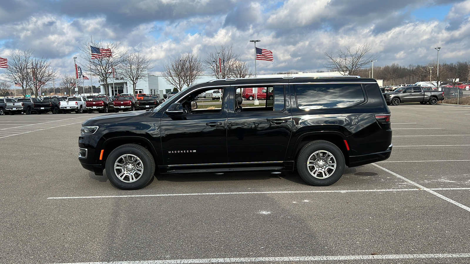 2024 Jeep Wagoneer L Base 7