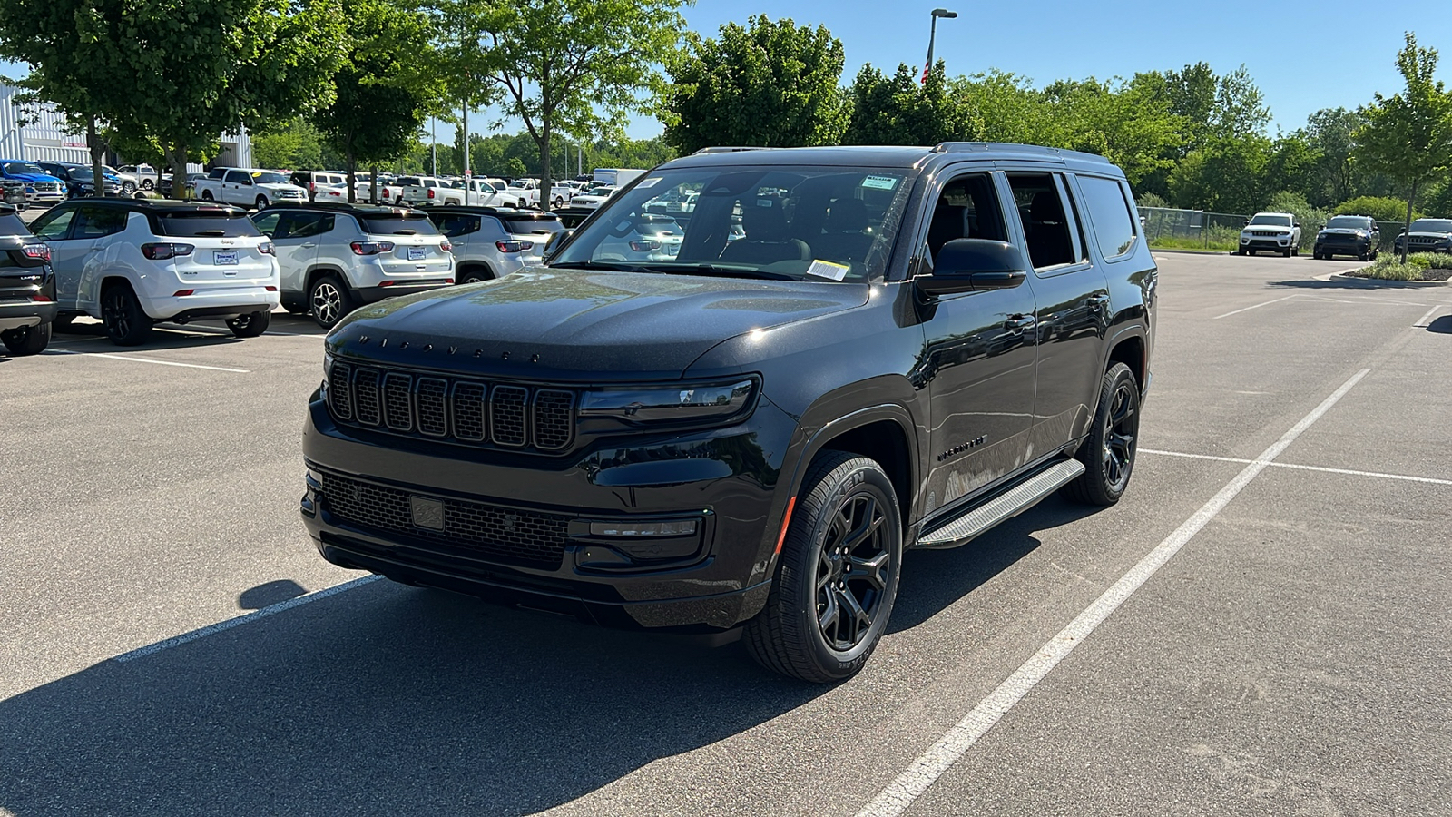 2024 Jeep Wagoneer Series II 8