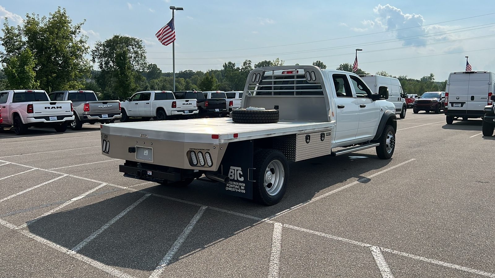 2024 Ram 5500HD Tradesman 4