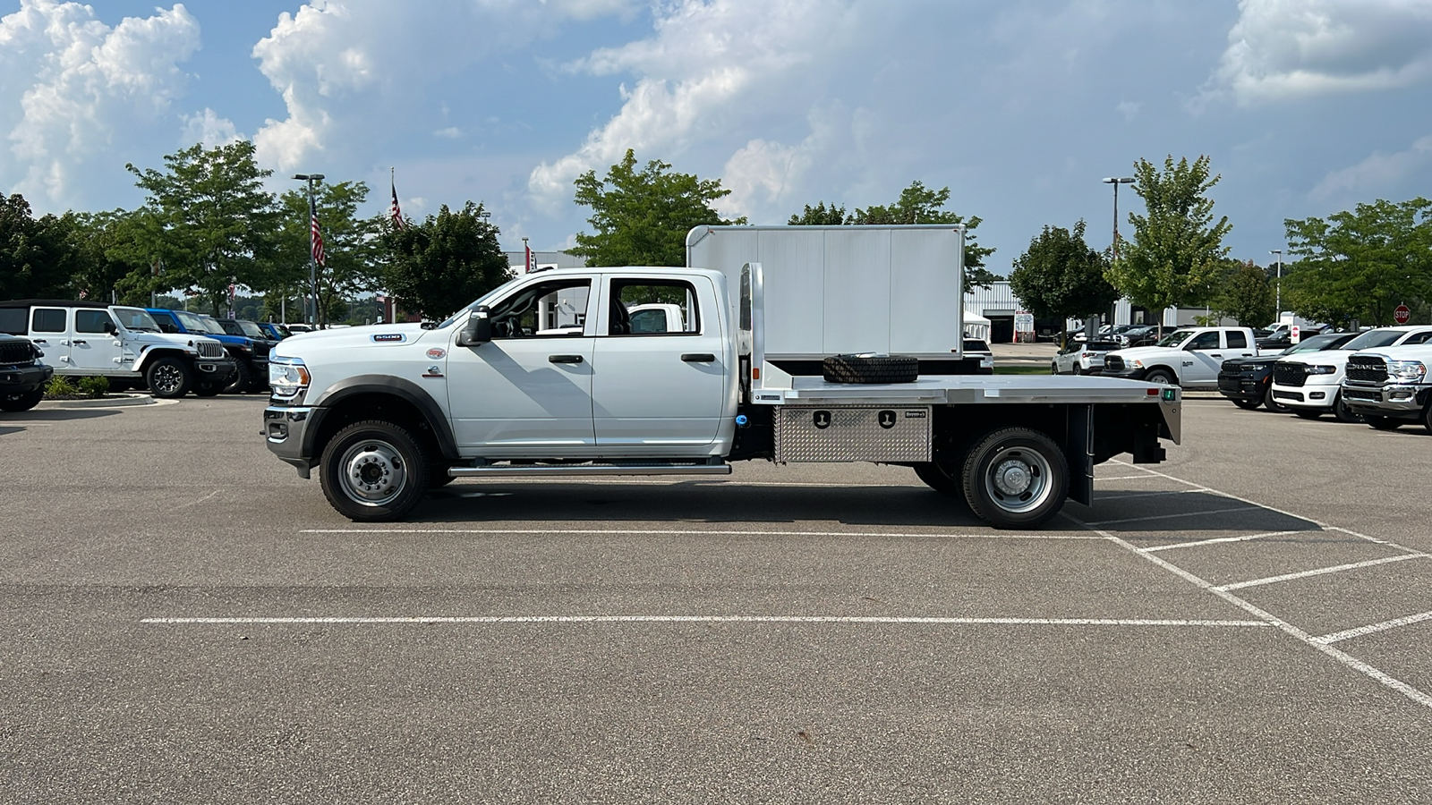 2024 Ram 5500HD Tradesman 7