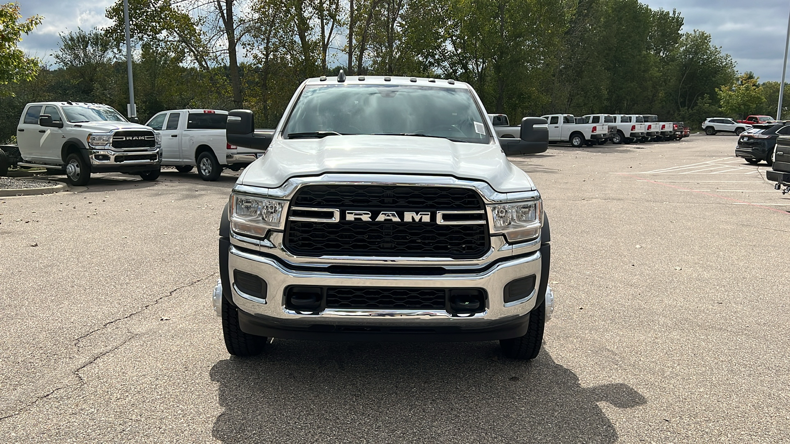 2024 Ram 5500HD Tradesman 9