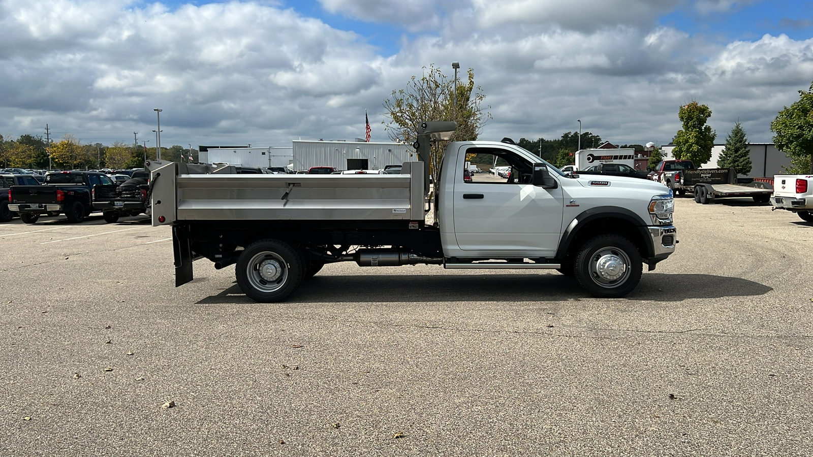 2024 Ram 5500HD Tradesman 3