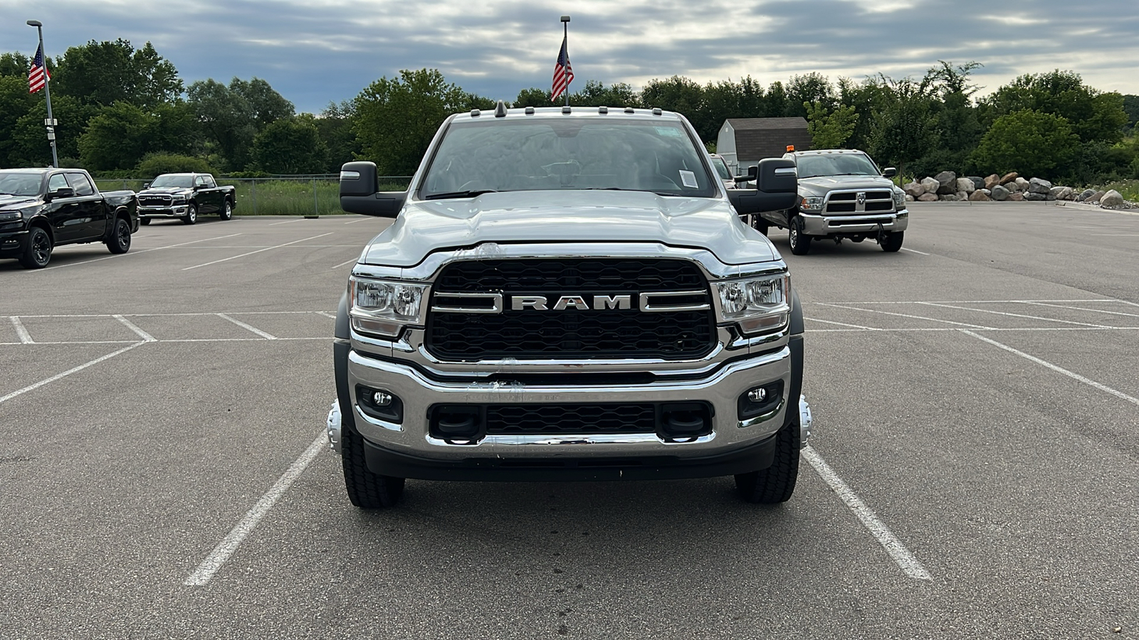 2024 Ram 5500HD Tradesman 9