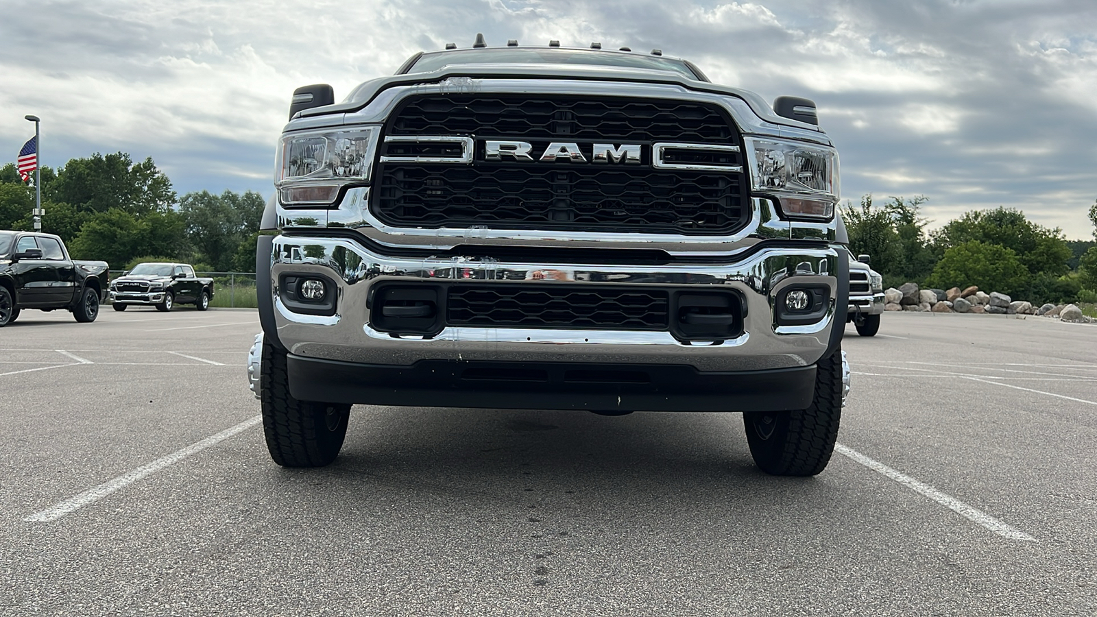 2024 Ram 5500HD Tradesman 12