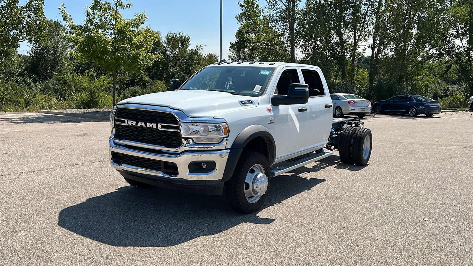 2024 Ram 5500HD Tradesman 8