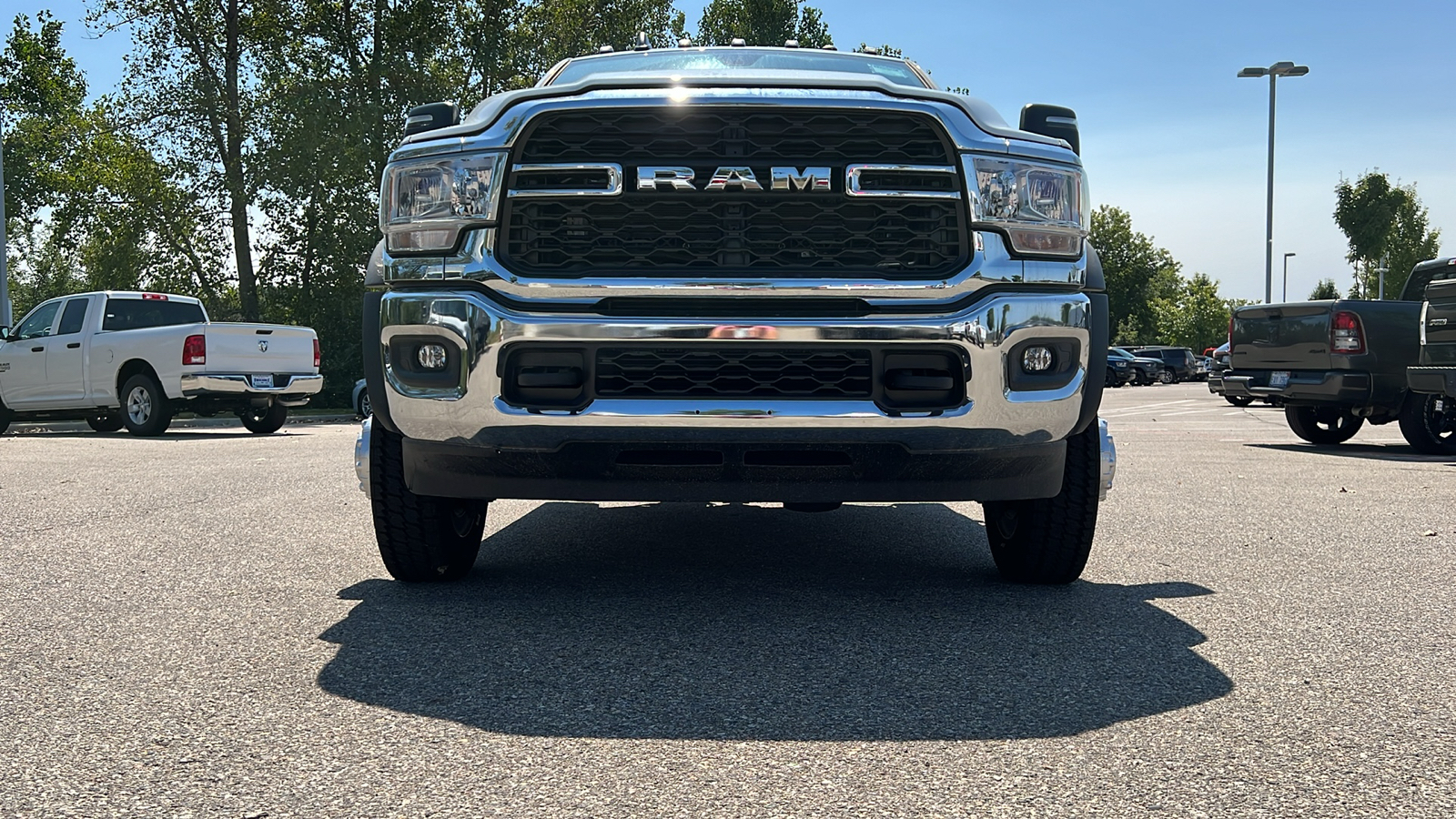 2024 Ram 5500HD Tradesman 12