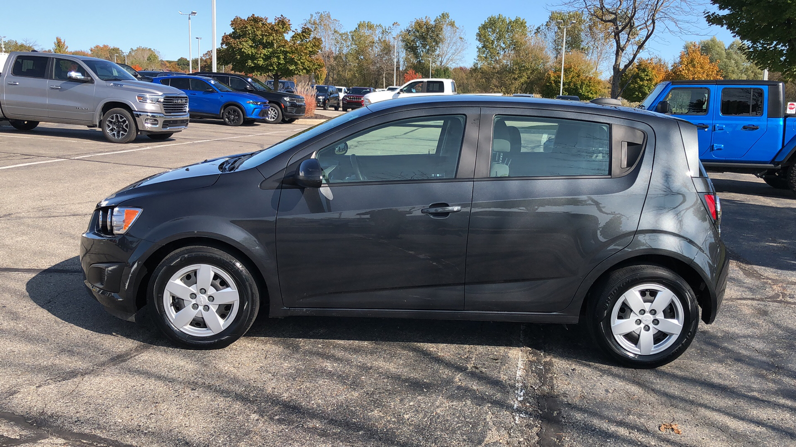 2016 Chevrolet Sonic LS 3