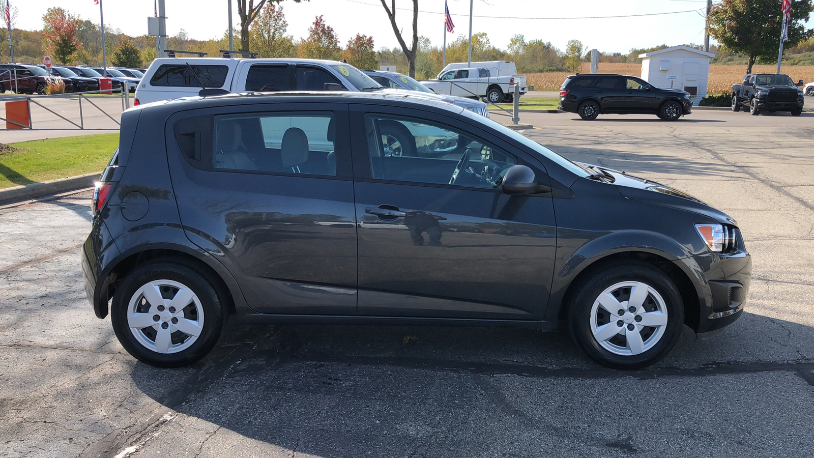 2016 Chevrolet Sonic LS 7