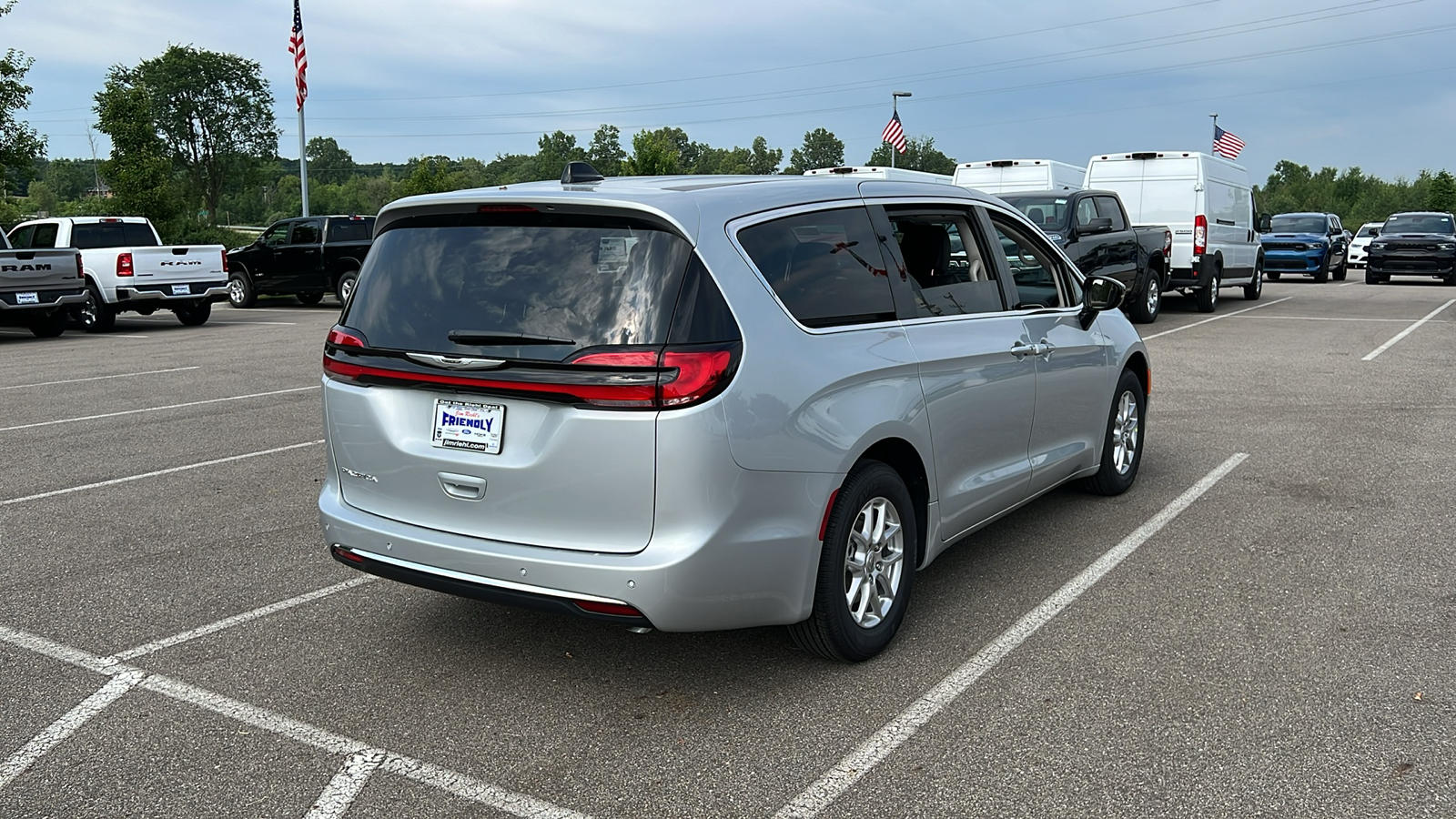 2024 Chrysler Pacifica Touring L 4